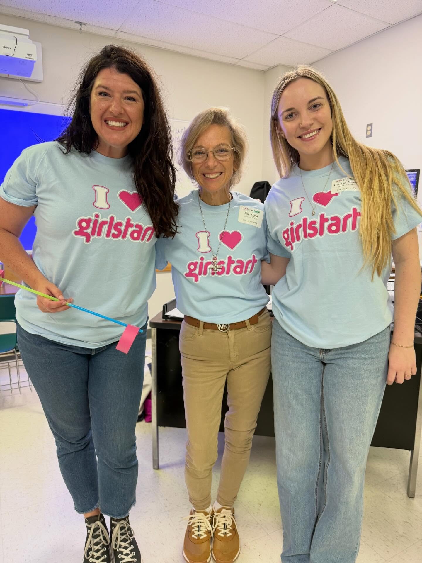 Some of our chapter members joined forces with GirlStart for a day of STEM learning, covering the 4 Forces and flight fundamentals! Thanks for having us and shoutout to our volunteers for making it happen ✈️🌤️✨