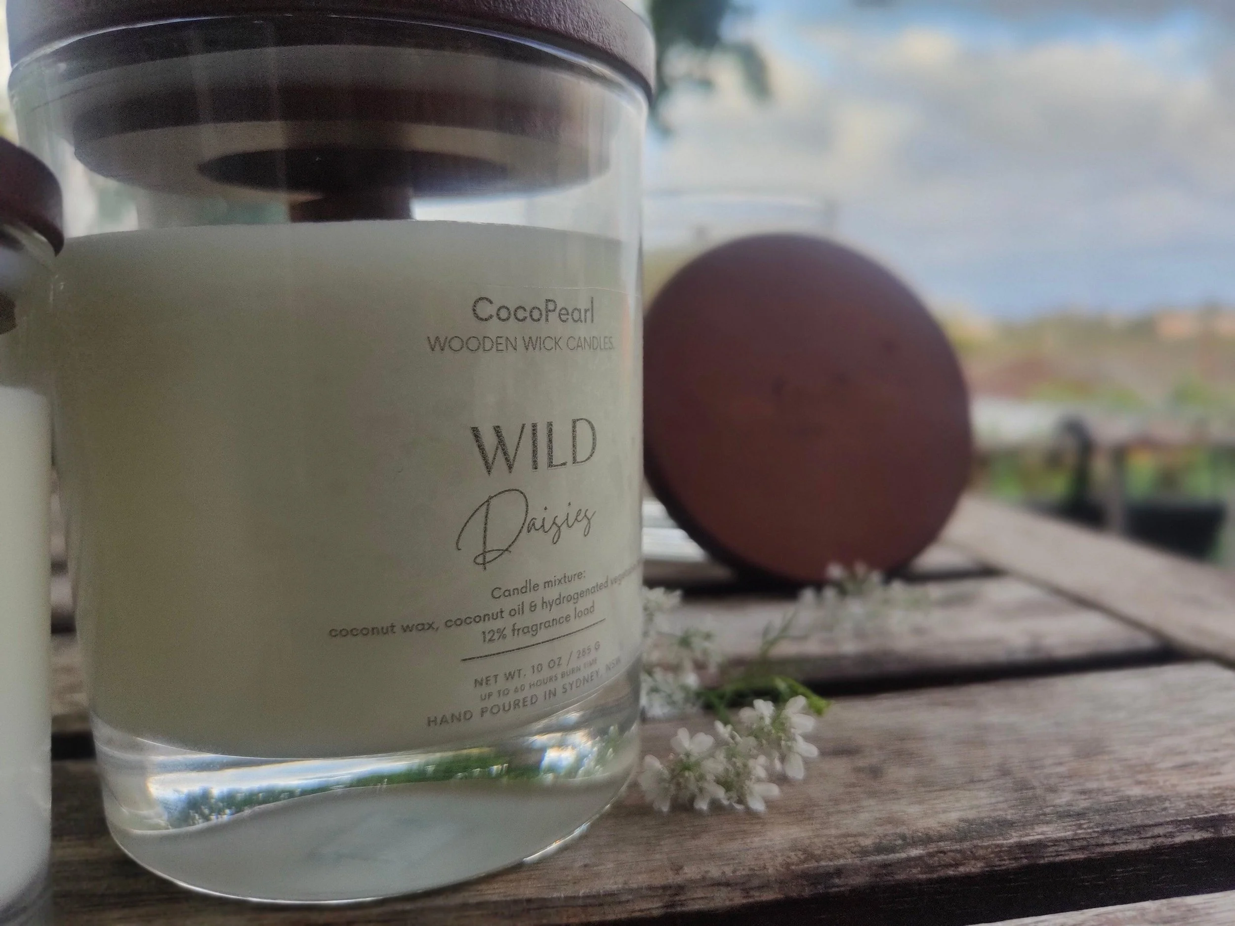 wild-daisies-or-wooden-wick-cocopearl-candles-1.jpg