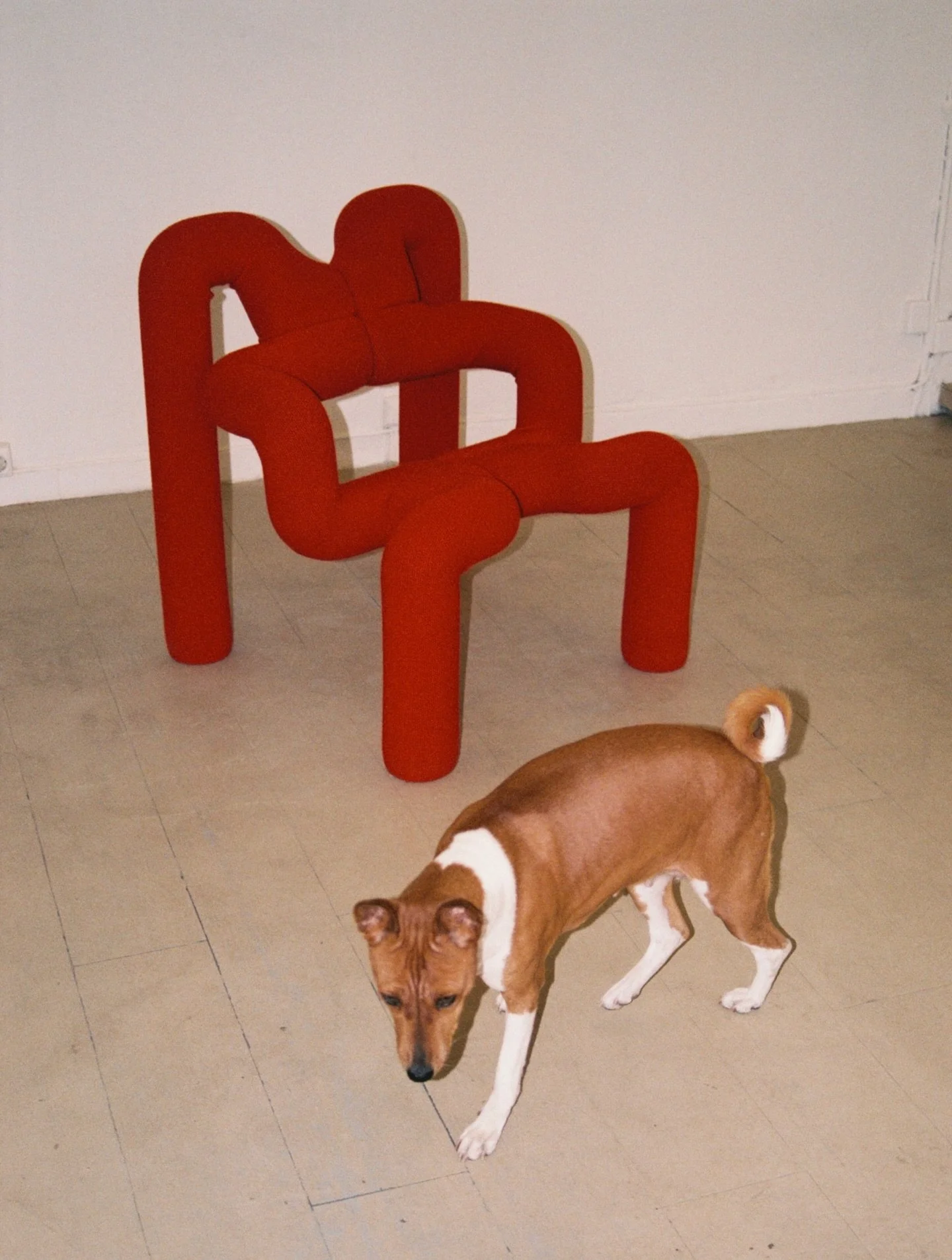 The Ekstrem chair by Terje Ekstr&oslash;m is a piece of Norwegian design history where furniture meets sculpture. ❤️&zwj;🔥

Designed in 1972, this postmodern icon challenged what a chair could be. 
Instead of forcing the body to sit still, Ekstr&osl