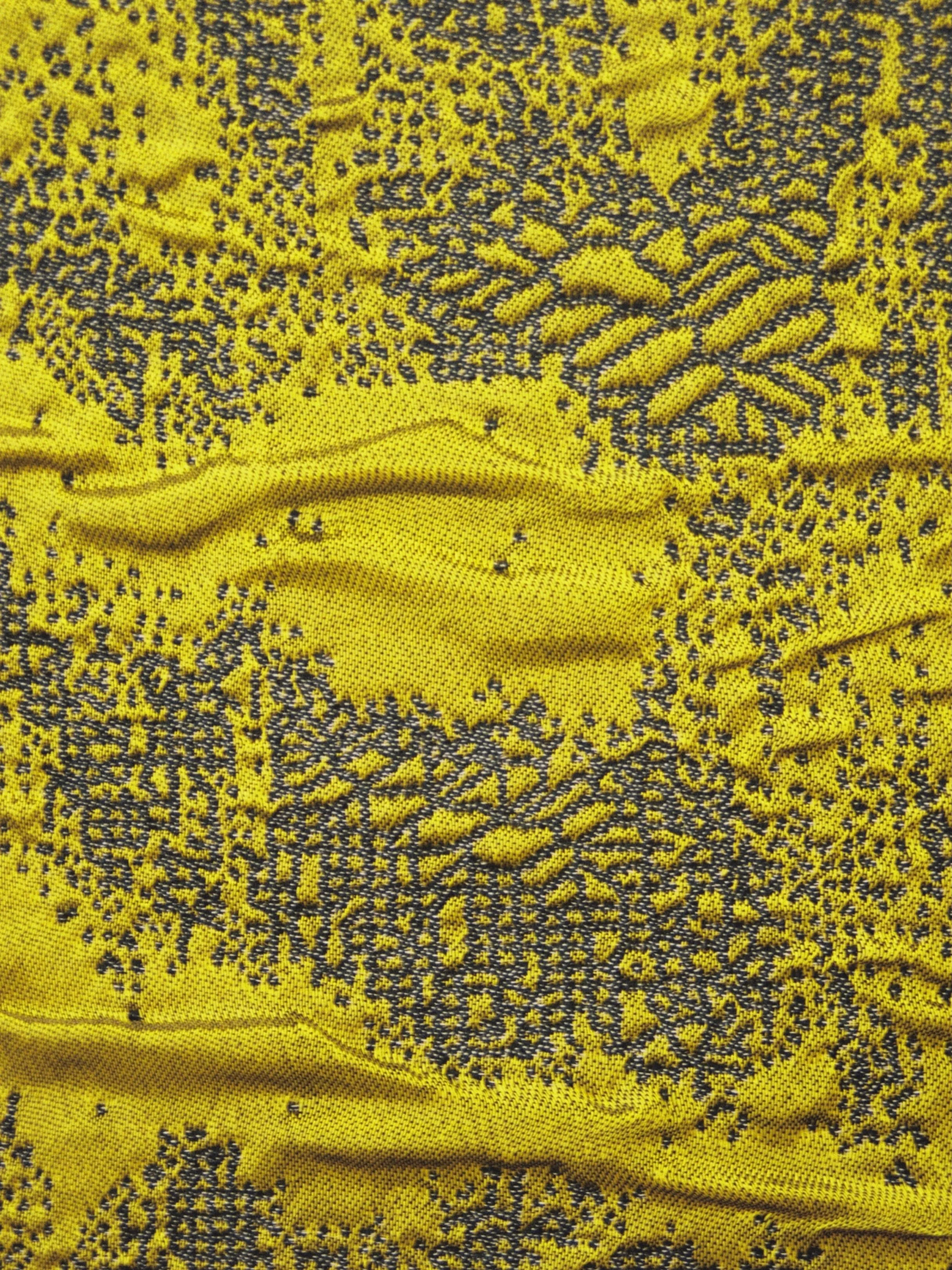 Pearla Pigao Voice Sketch II is based on recordings of singing voices that have been translated into binary digital compositions and handwoven into textile form.

Sound becomes pattern and rhythm becomes structure. 

Pigao&rsquo;s artistic practice m