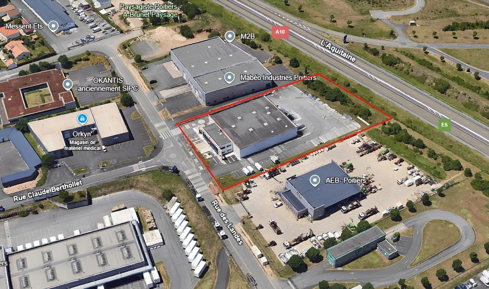 Local Activite Poitiers - Vue aerienne - Fonciere EcoCirc.jpg