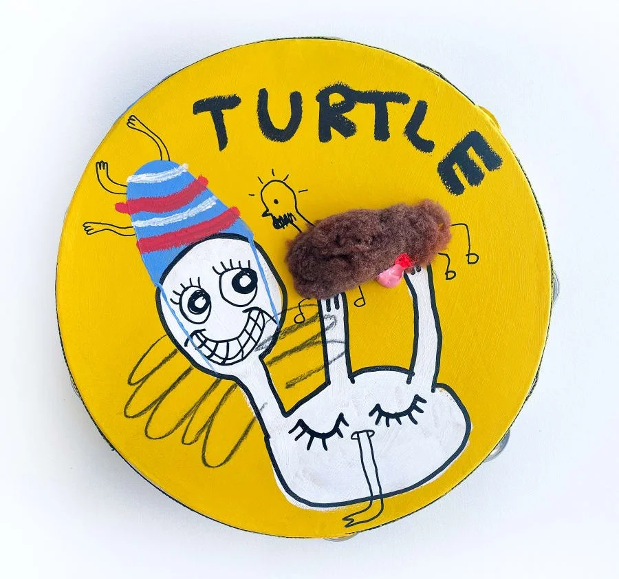 No One Alerted You, 2021. Mixed media on tambourine — 25 x 25 cm. 