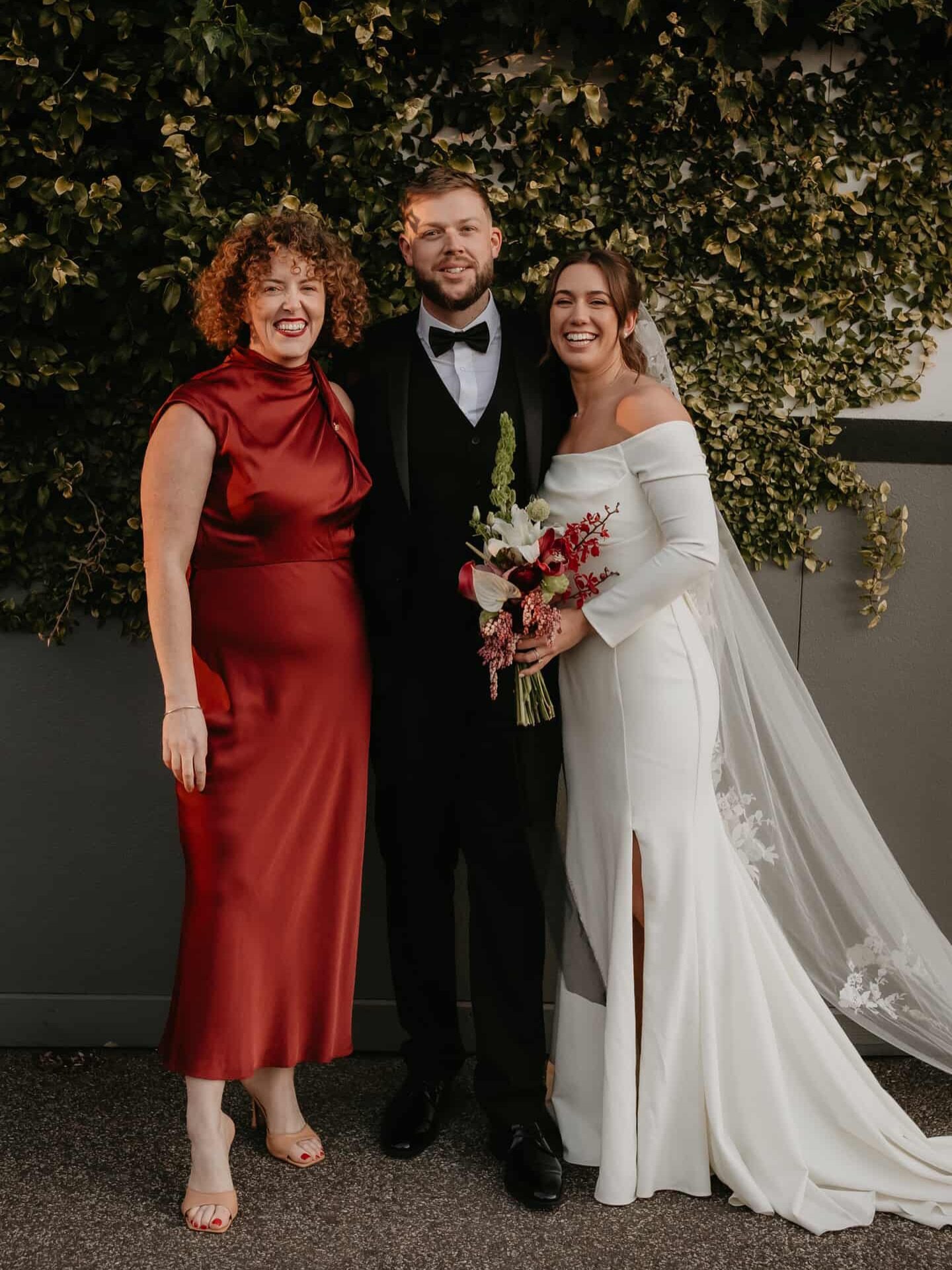 Literally COULD NOT wipe a smile off my face for the entirety of Aimee and Max&rsquo;s wedding day. 

They had a big wedding party and every single one of their bridesmaids and groomsmen were so absolutely stoked to be there to celebrate these two. T