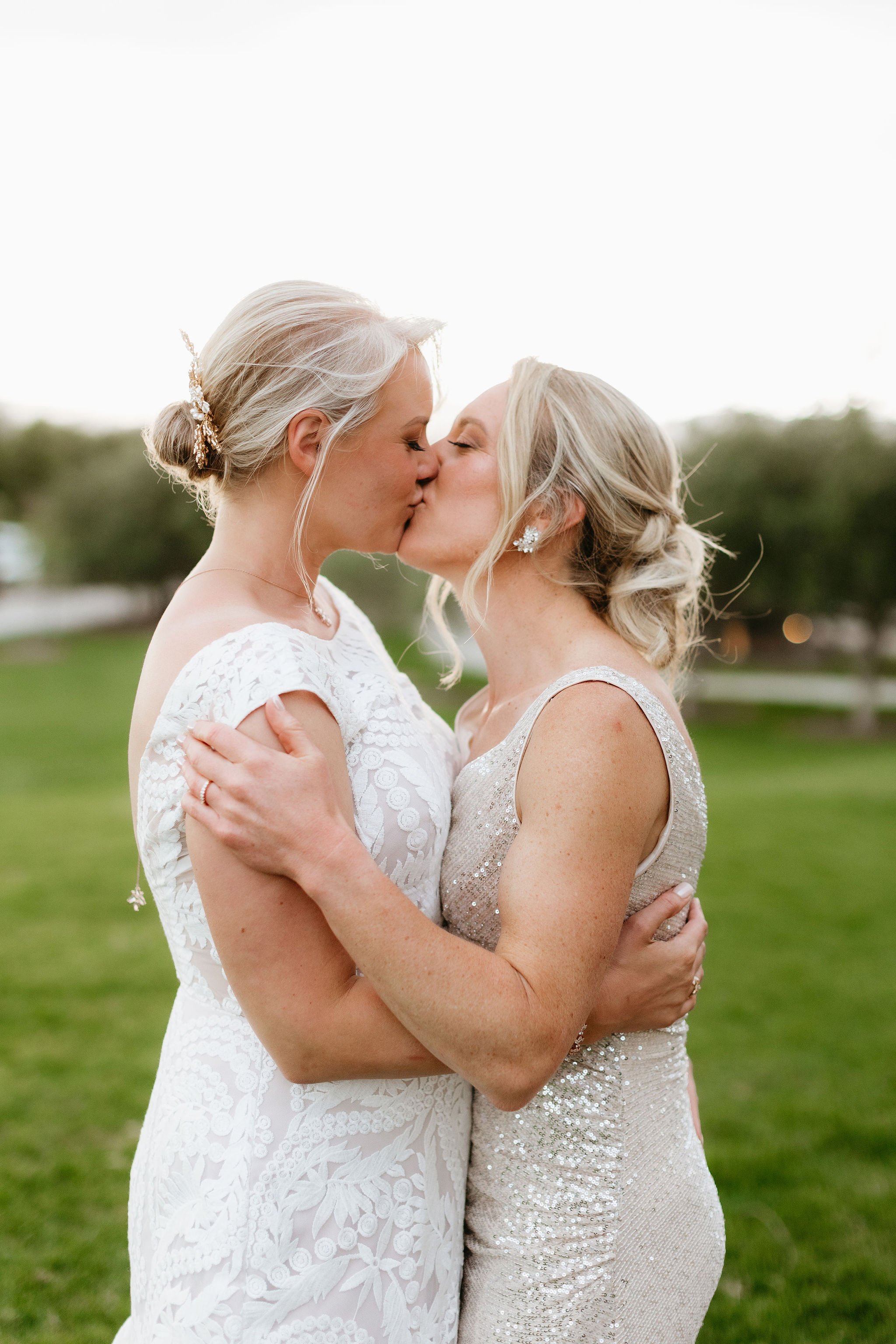 Alice and Pippa - Romance and love at Zonzo Estate in the Yarra Valley. 