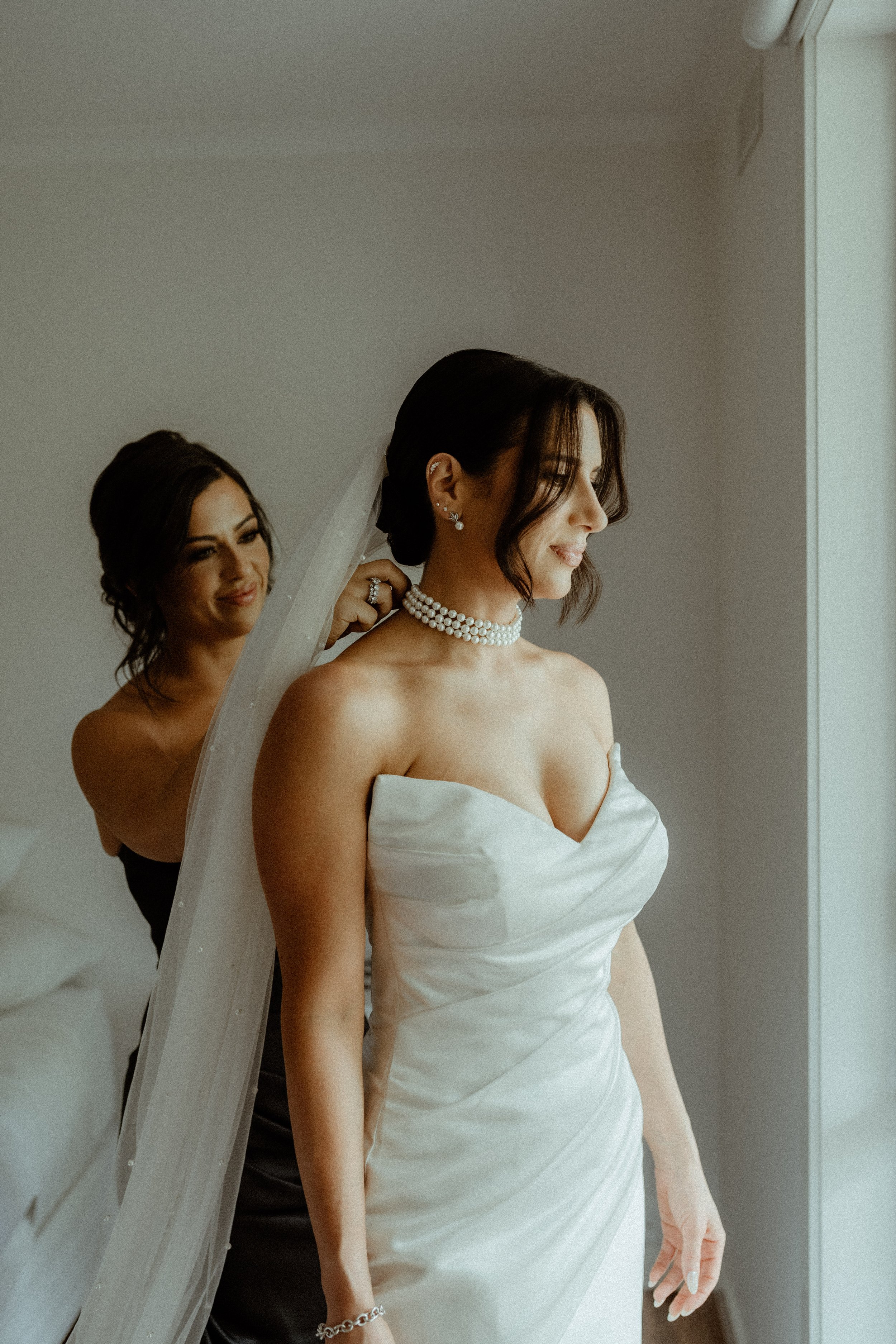 angie-josh-zonzo-estate-wedding-bride.JPG