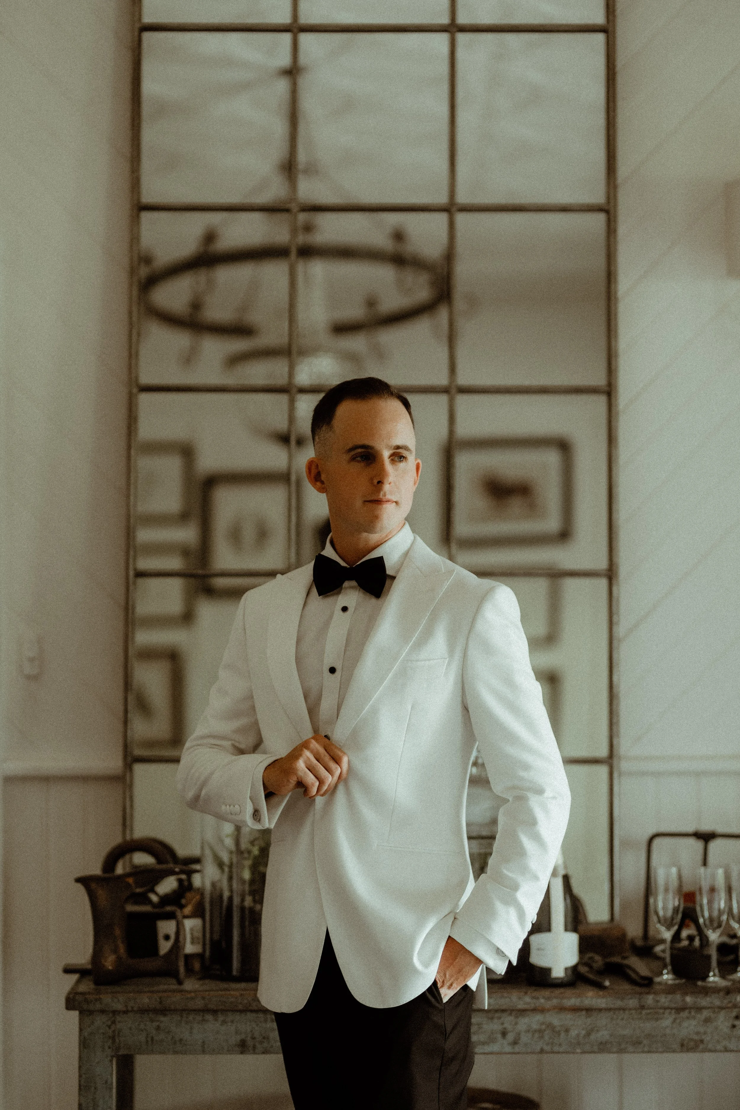 angie-josh-zonzo-estate-wedding-groom-portrait.JPG