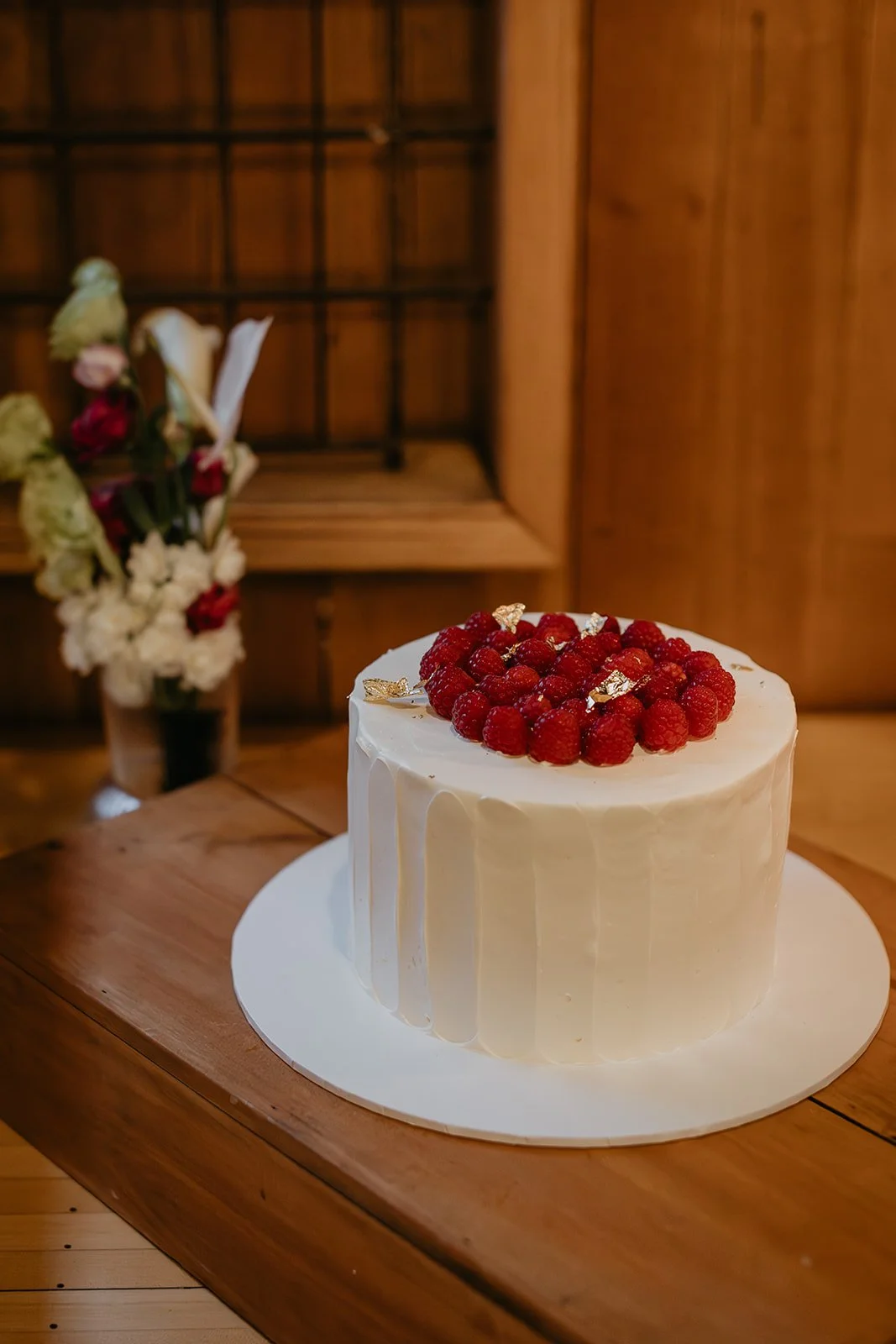 aimee-max-post-office-hotel-coburg-wedding-cake.jpg