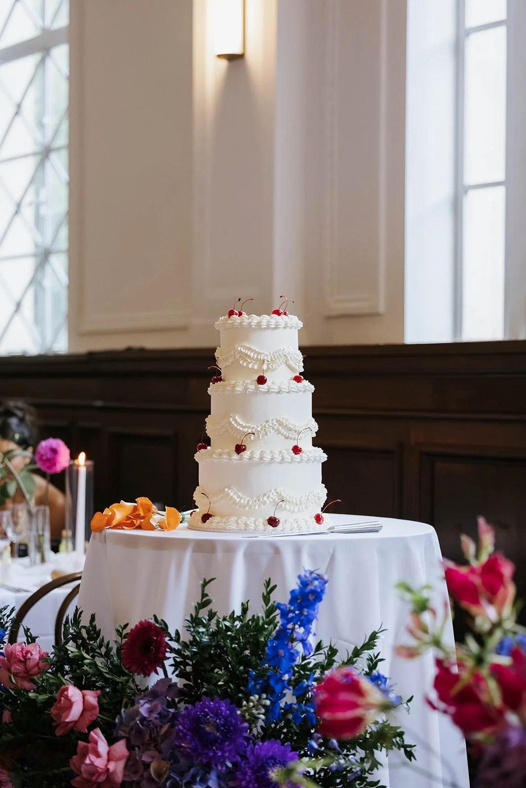 alana-alexander-the-trust-wedding-melbourne-cake.jpg