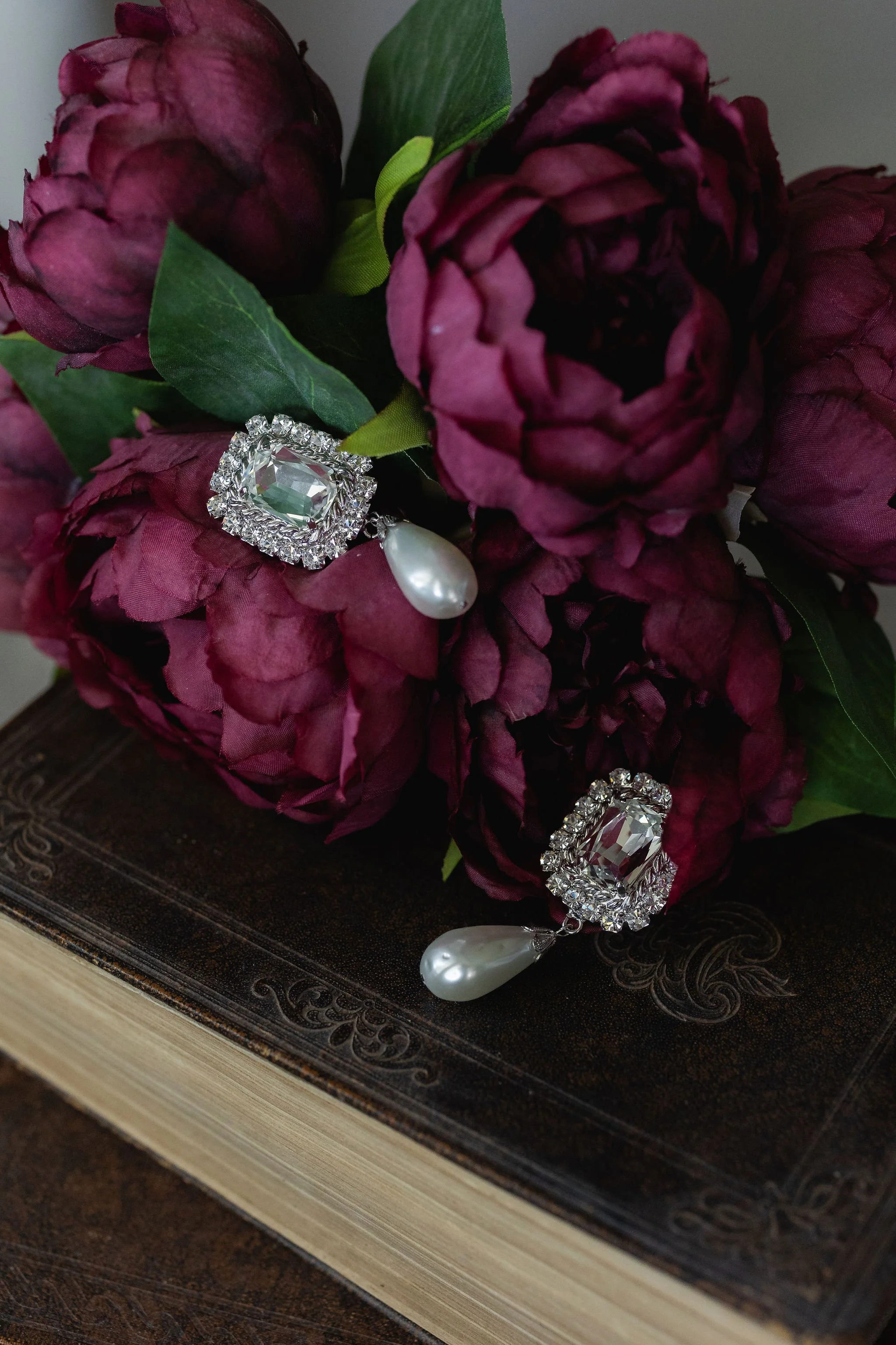 belinda-leroy-ballarat-wedding-bride-earrings.jpg