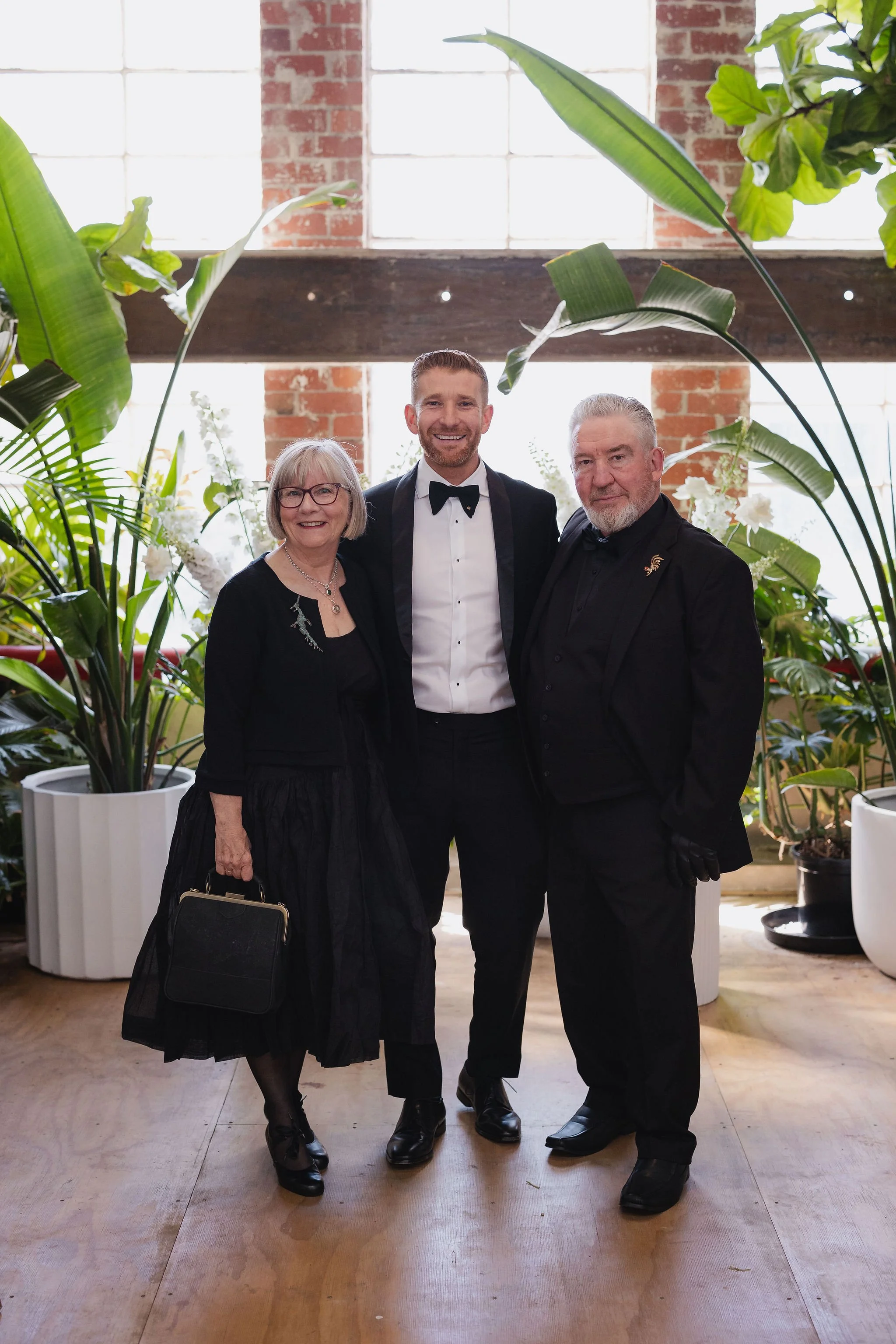 belinda-leroy-ballarat-wedding-guest-arrival-mum-and-dad.jpg