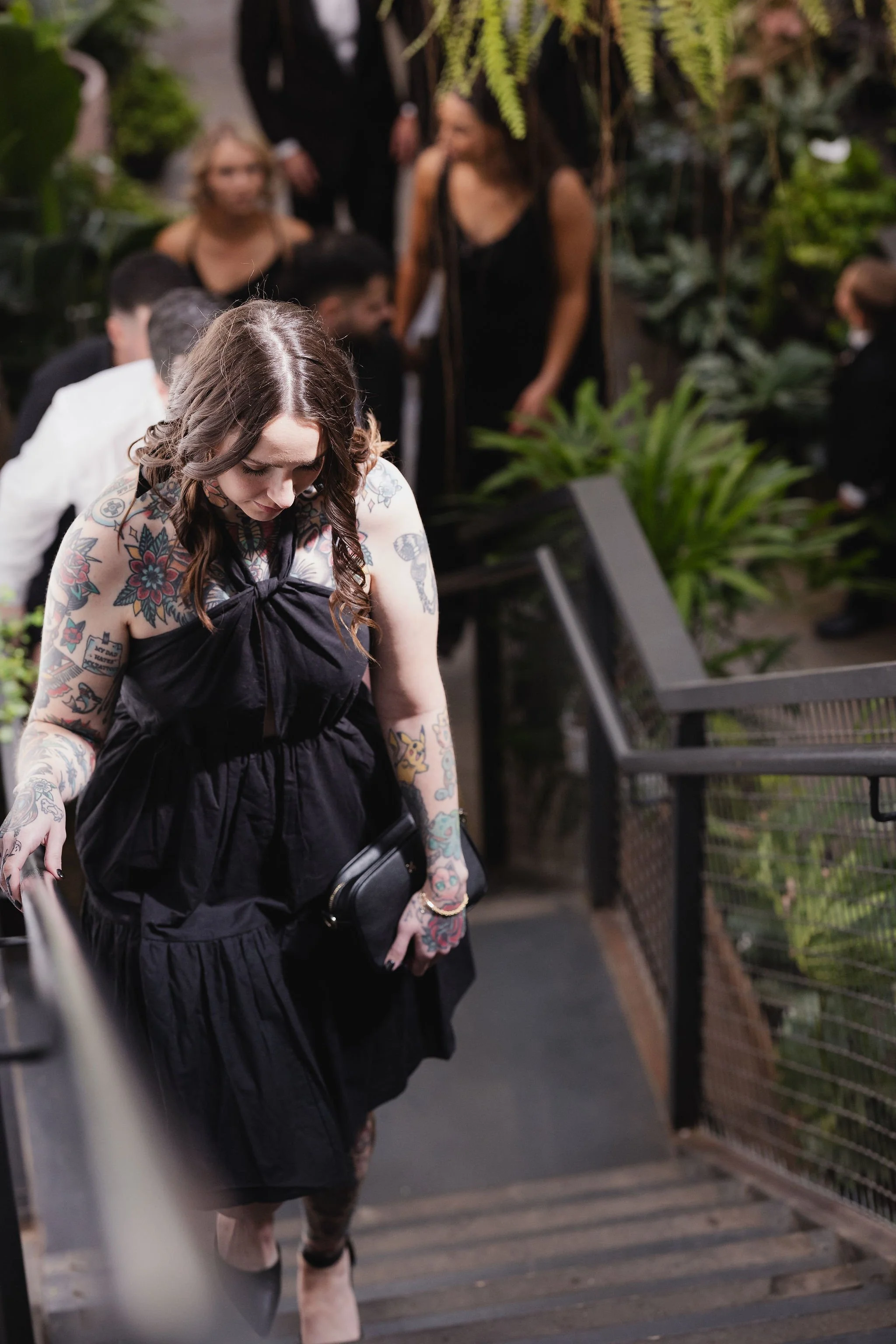 belinda-leroy-ballarat-wedding-guest-arrival-black-dress.jpg
