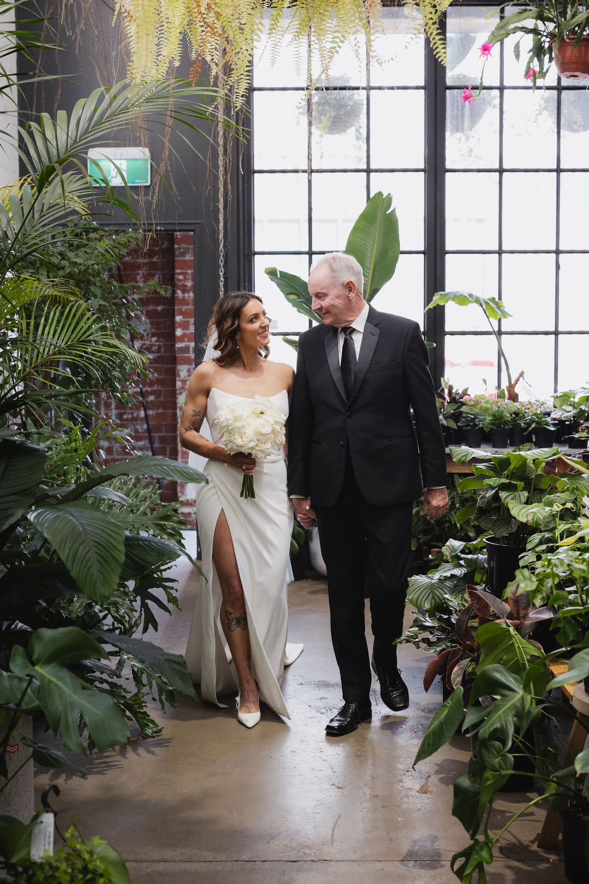 belinda-leroy-ballarat-wedding-ceremony-with-dad.jpg