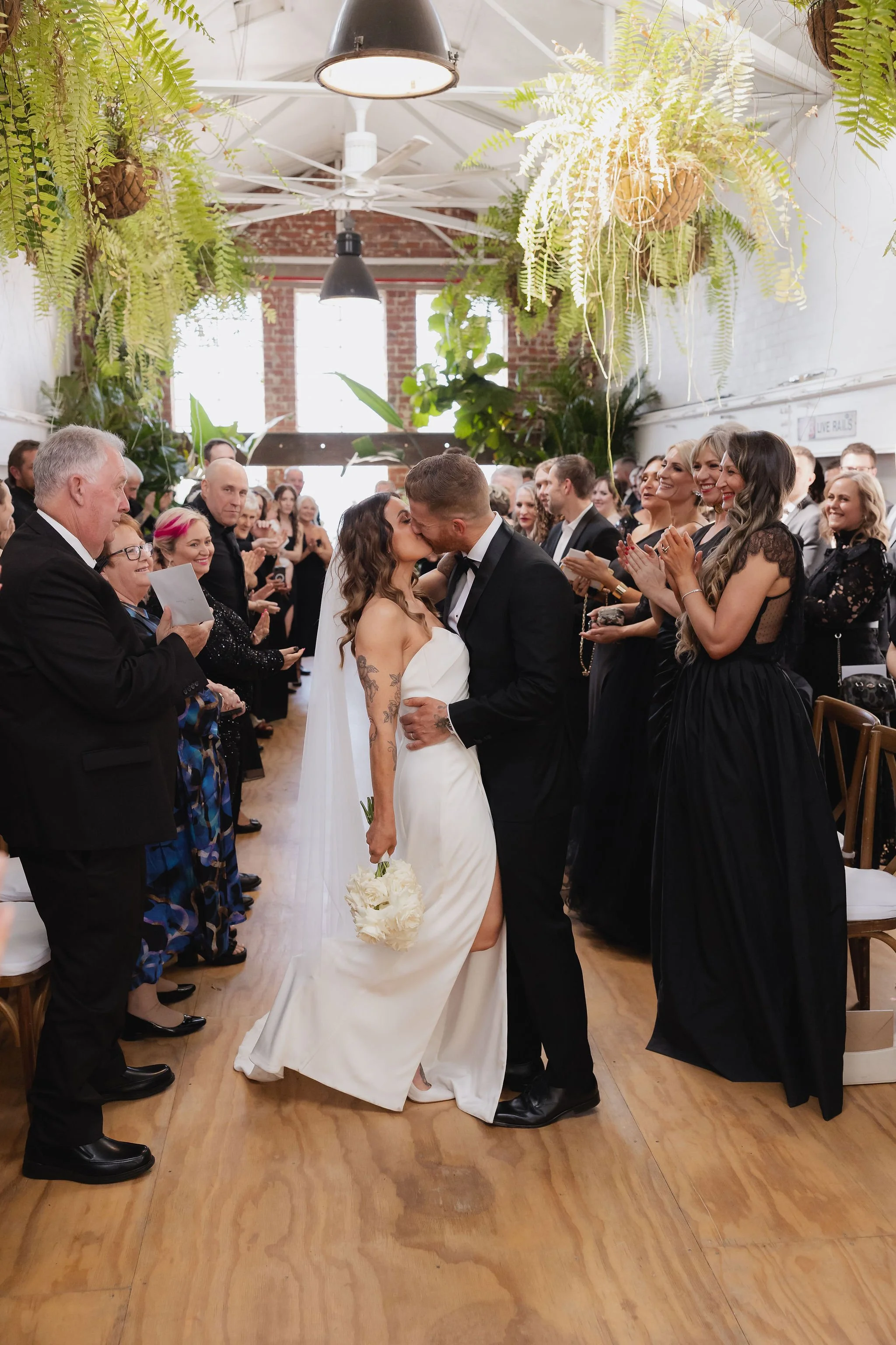 belinda-leroy-ballarat-wedding-ceremony-aisle.jpg