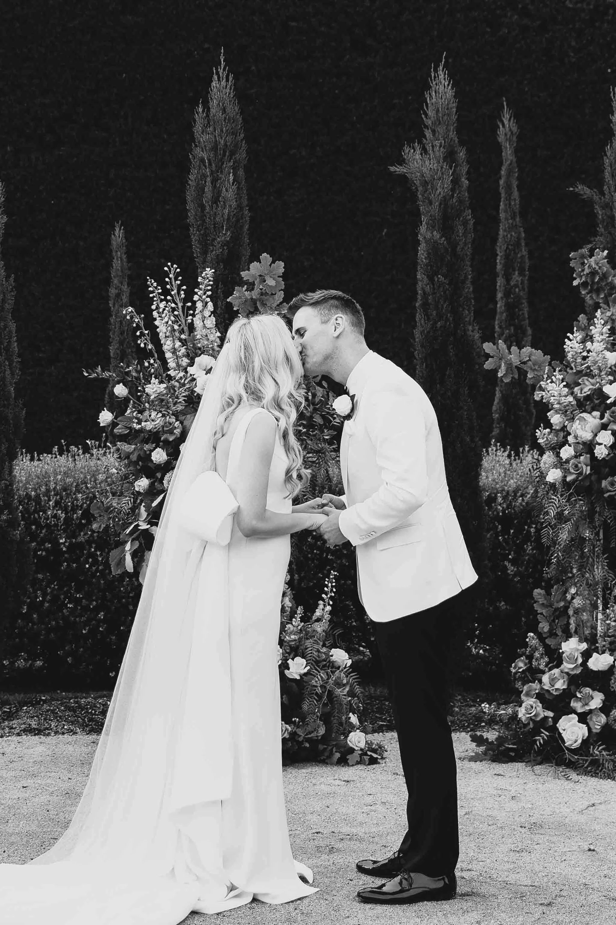 veronica-ryan-coombe-yarra-valley-wedding-ceremony-first-kiss.JPG