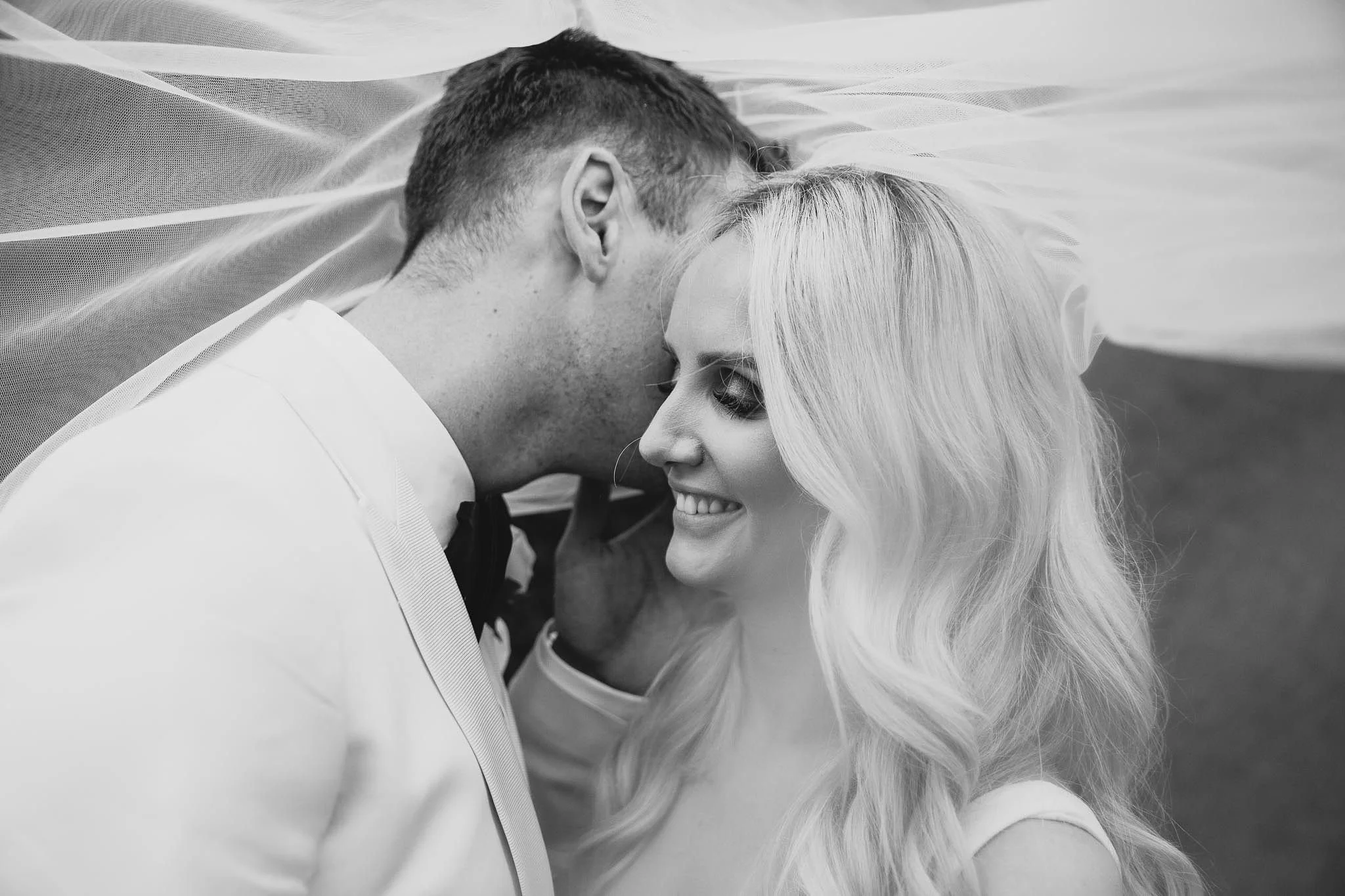 veronica-ryan-coombe-yarra-valley-wedding-jess-nichols-veil.JPG