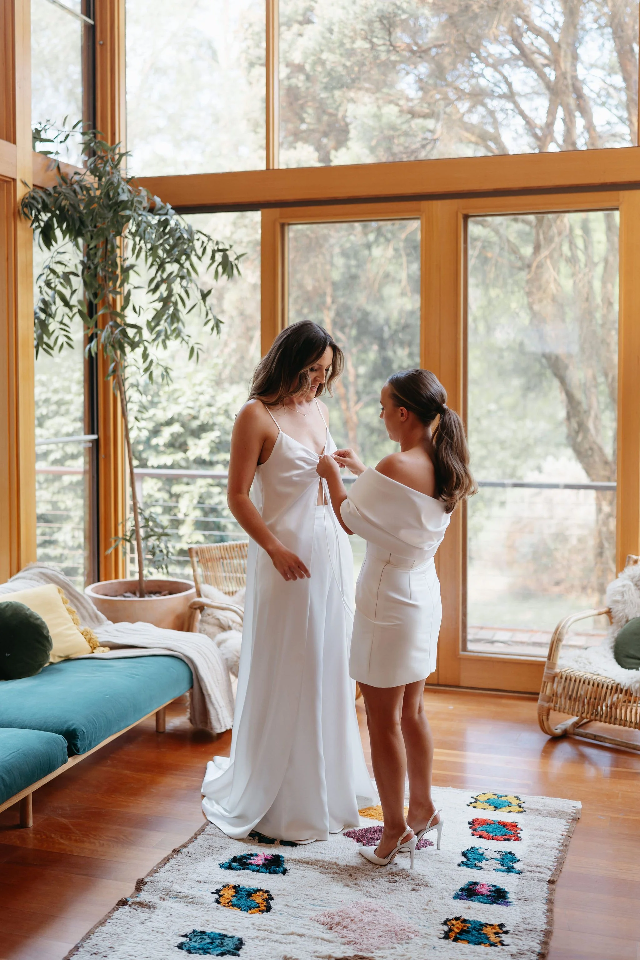 soph-meg-the-farm-yarra-valley-wedding-brides-getting-ready.jpg
