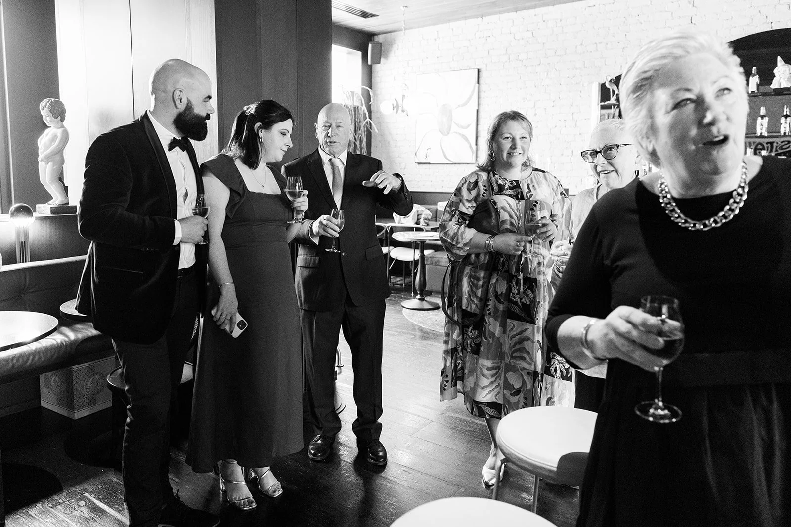 ally-simon-poodle-wedding-melbourne-black-and-white-family.jpg