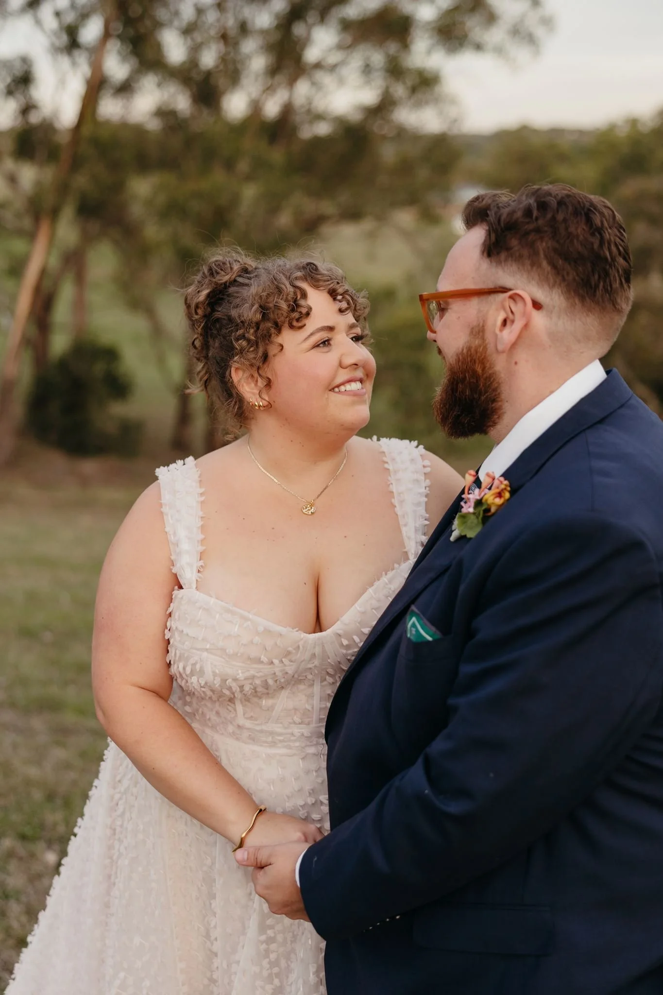 yarra-valley-wedding-inglewood-estate-kiss.jpg
