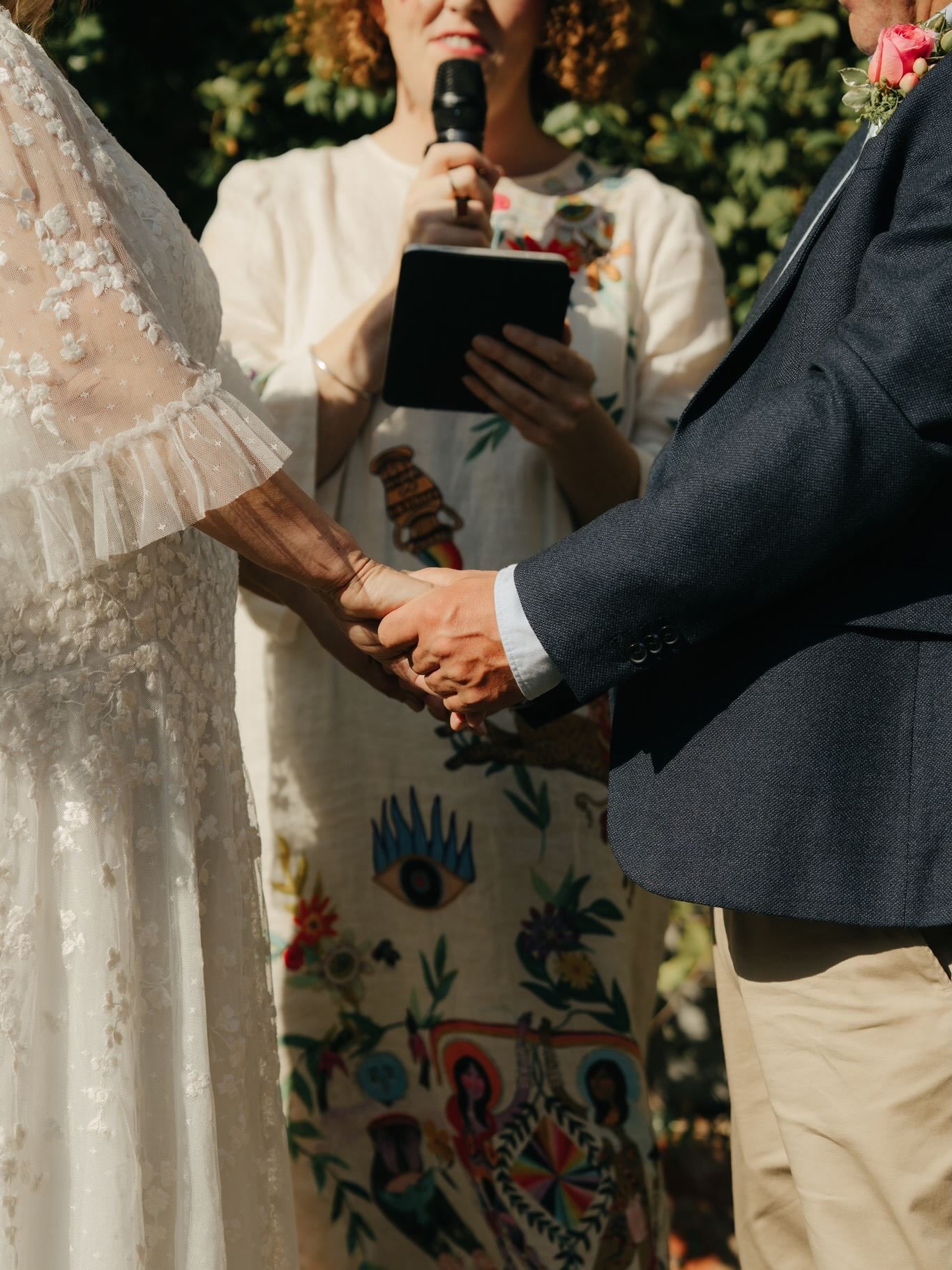 ☀️ People watching at weddings is one of my favourite things&hellip; and Cathryn and Jon&rsquo;s was a joy to sit back and take in the room (when I wasn&rsquo;t busy being Celebrant and MC!)

Take a peak through their incredible day here&hellip; (&am