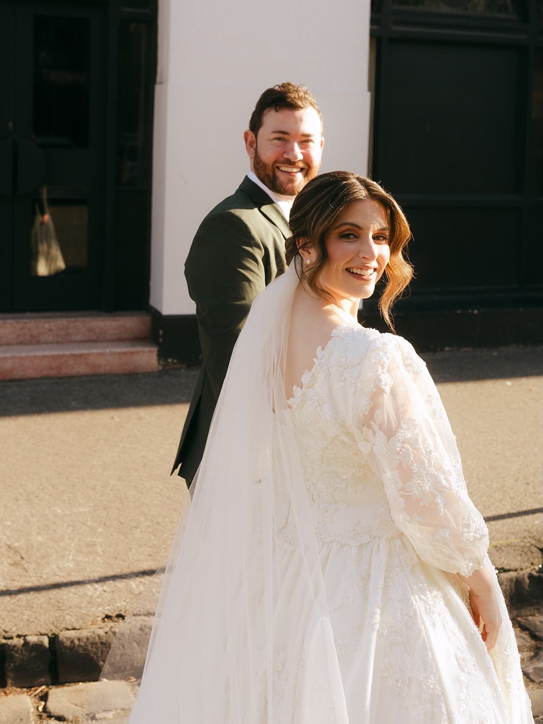 Some of my favourite wedding photos are the in between moments&hellip; and @georgiawiggs knows how to capture them wonderfully. 

Emily and Aaron and their guests were a delight to behold and enjoyed the day so delightfully. Seeing friends and family