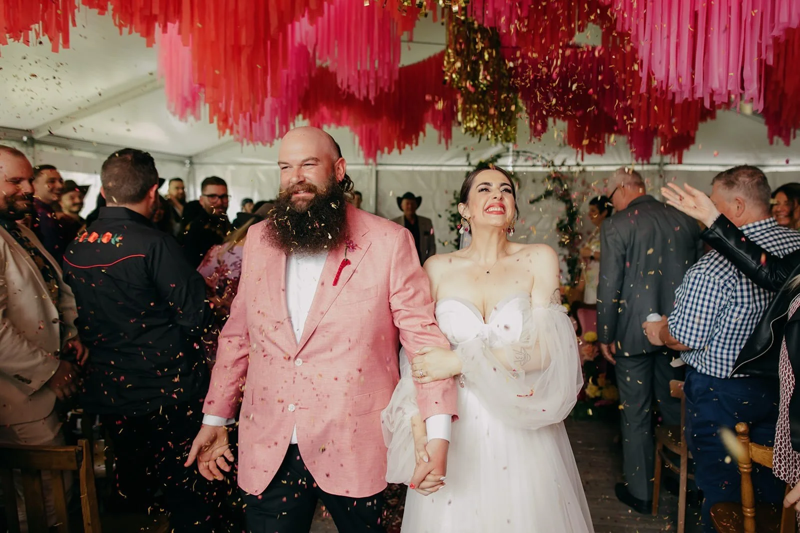 AND THE BRIDE AND GROOM WORE PINK 💕

Can hardly believe it&rsquo;s been four years since Jordan and Chris tied the knot!!!! If it hadn&rsquo;t been that my baby is now and four year old and that they&rsquo;ve added one to their family, I&rsquo;d say