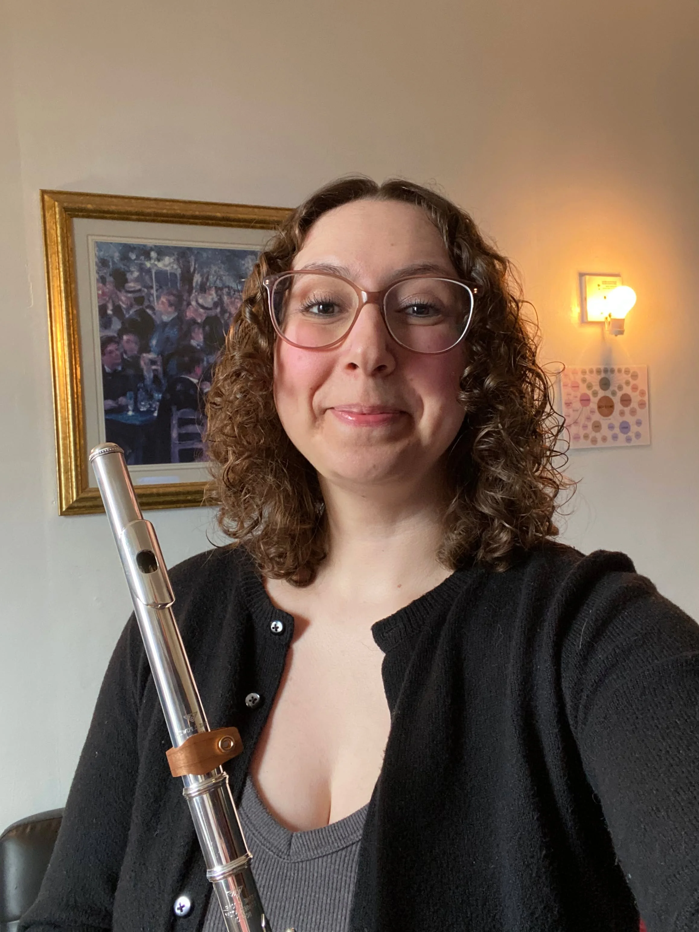 Happy Friday I love playing the flute, did y&rsquo;all know that?! 😊

#Flute #Flutist #Happy #Musician