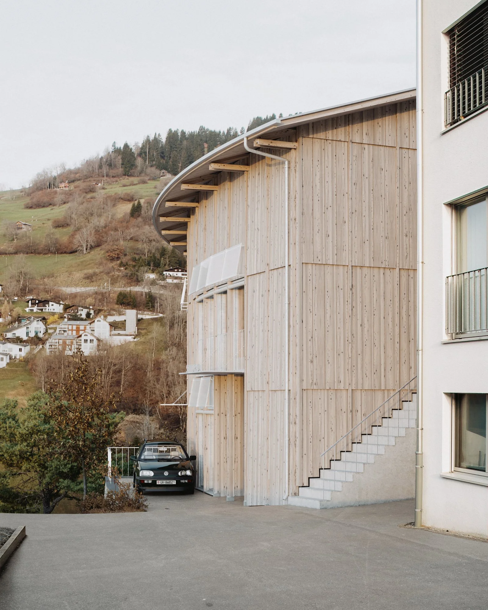 Sentupada_Nova_01_Gasse_lowres.jpg