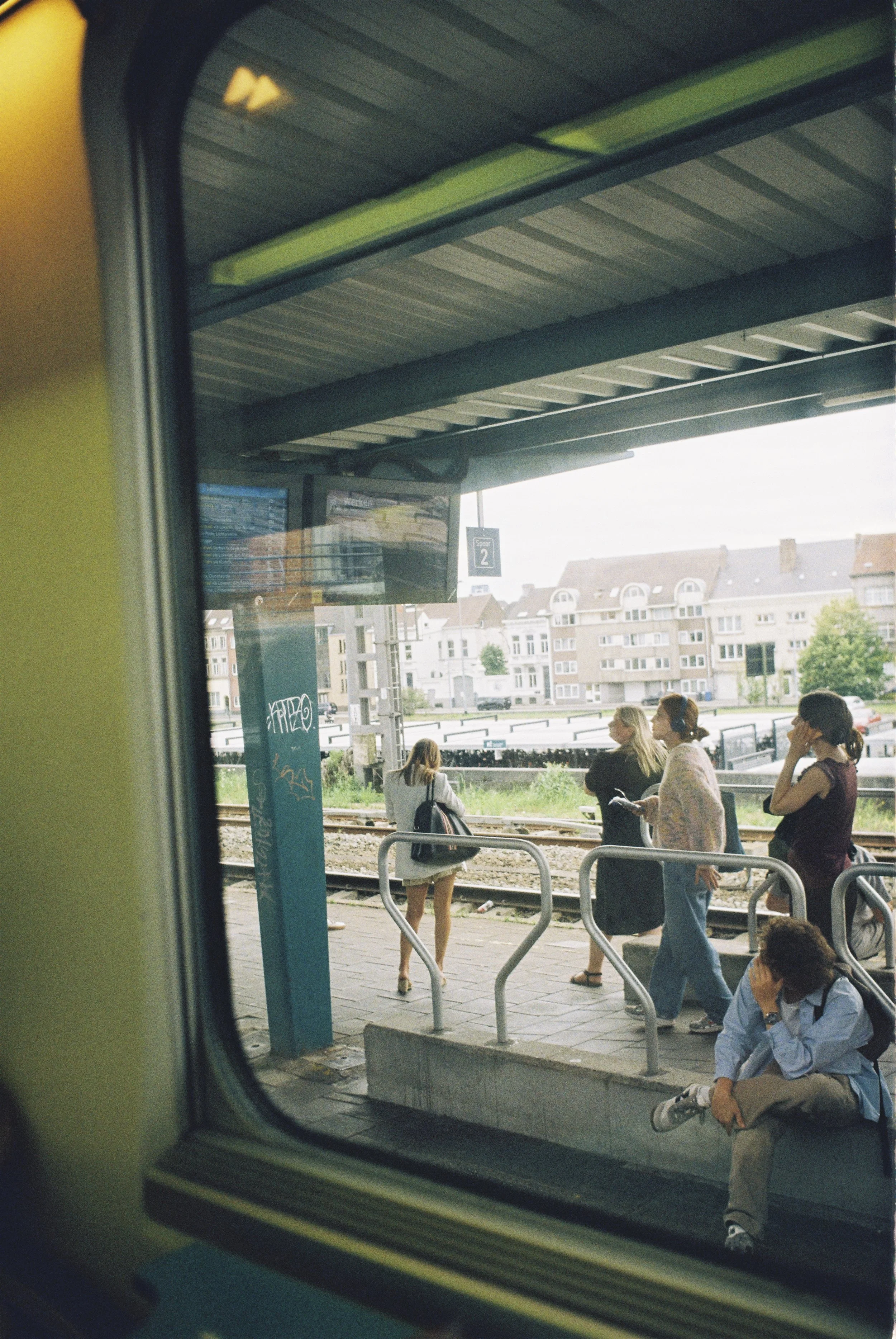 R1-00393-0032.jpg