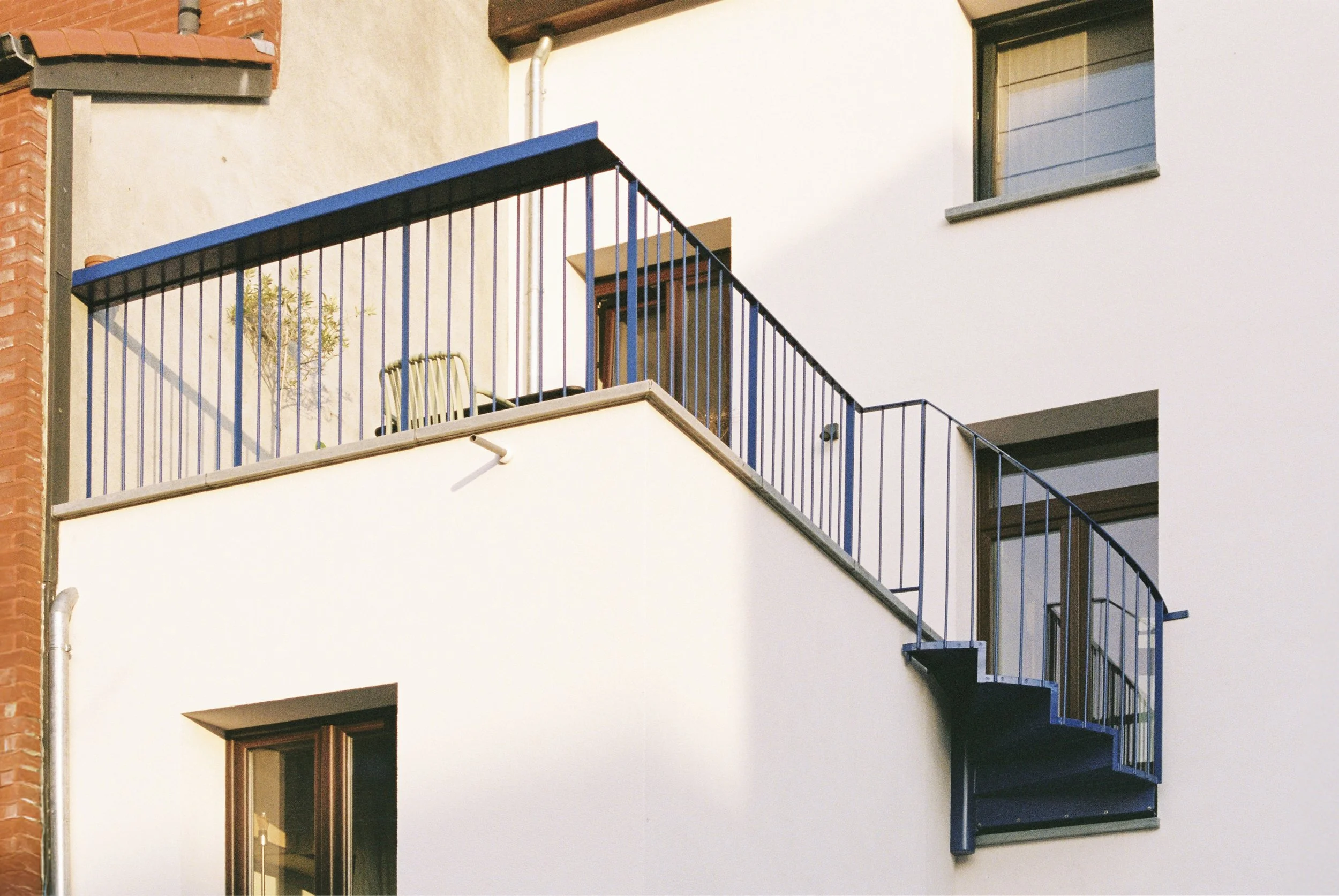 ELISAR1-04749-035A filtreCARaw.jpg