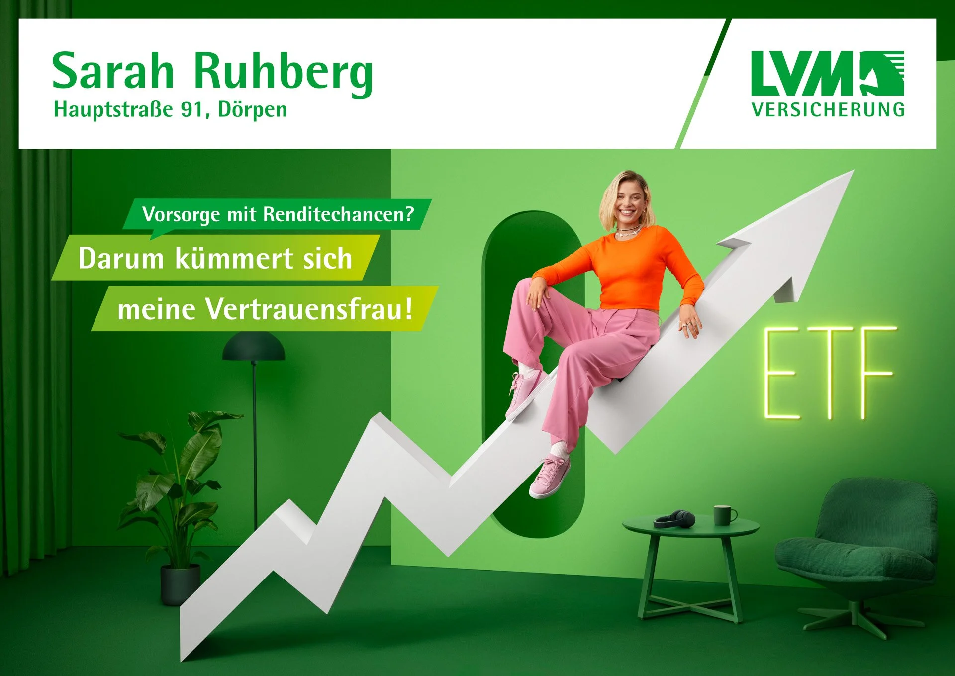 Green background with a woman sitting on a large upward arrow graph, smiling, and holding her right hand on her knee. Text in German promoting insurance services, including the name Sarah Ruhberg and company logo LV 5 Versicherung.