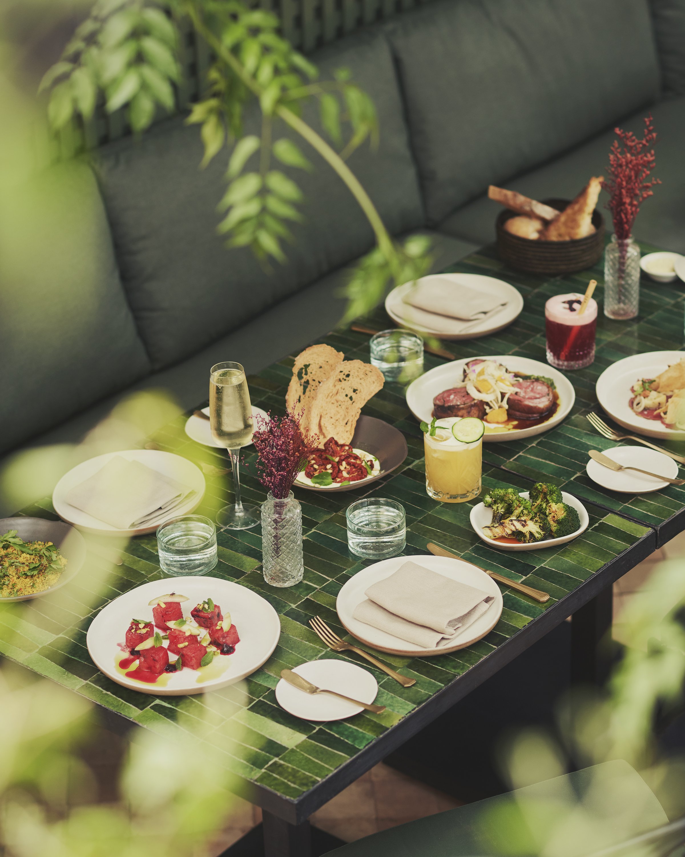 Izza Noujoum Content Drive1691_Final.jpg