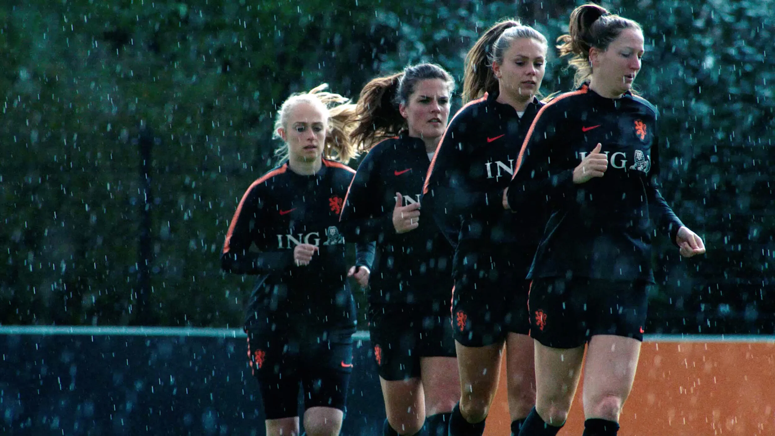 ING_Womens_World_Cup6_Rain.jpg