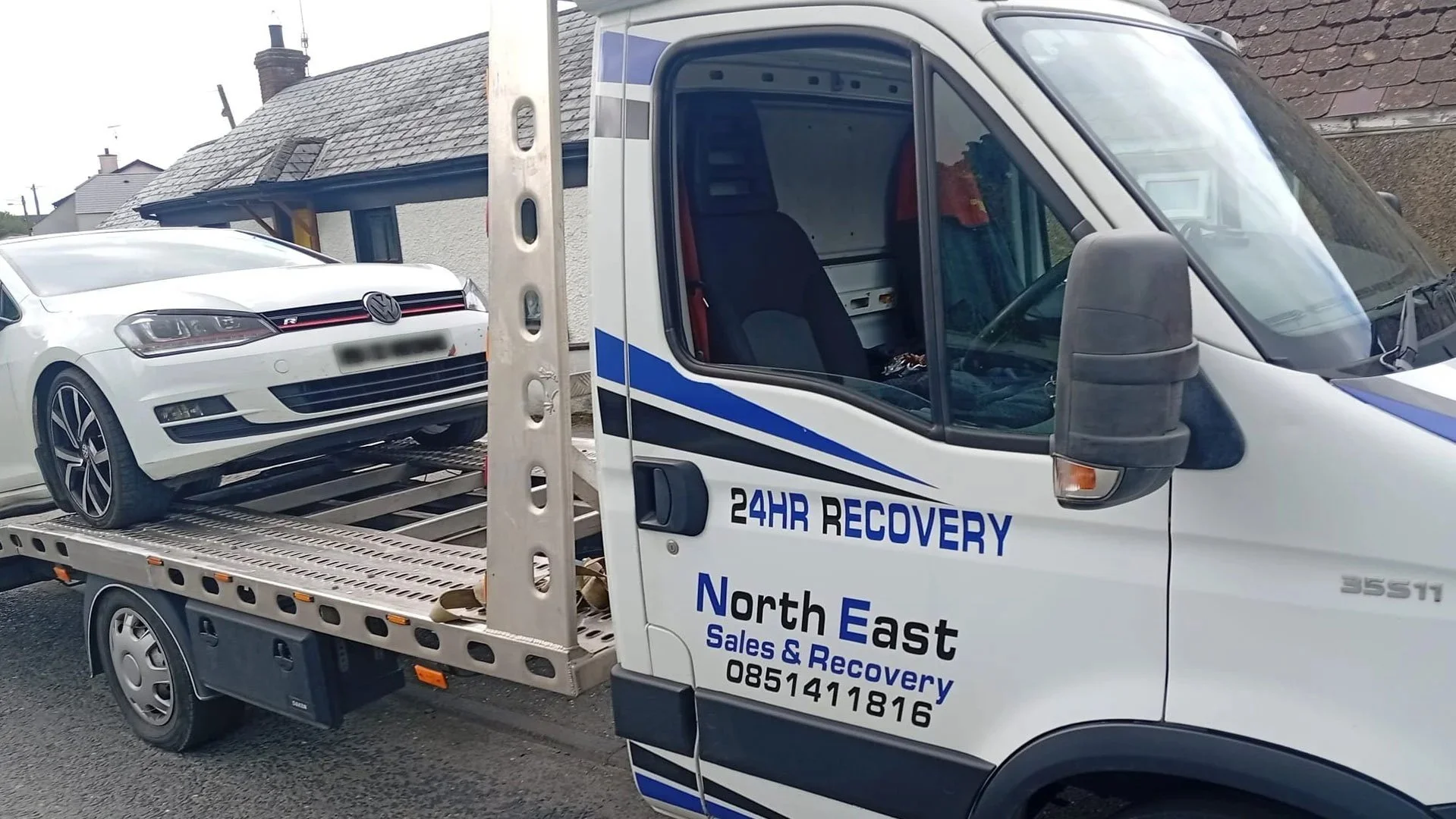 VW White Car Recovery