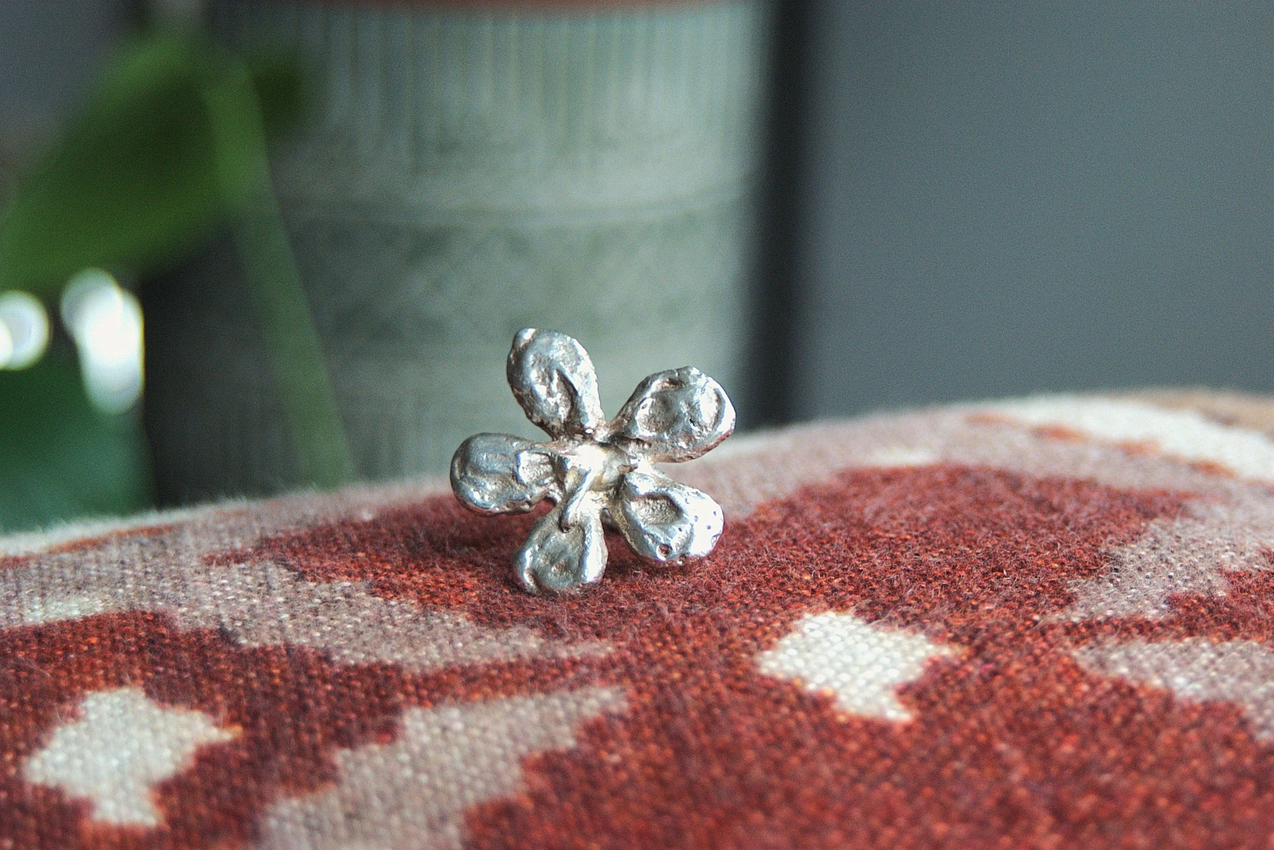 FLOWERR RING 1.jpg