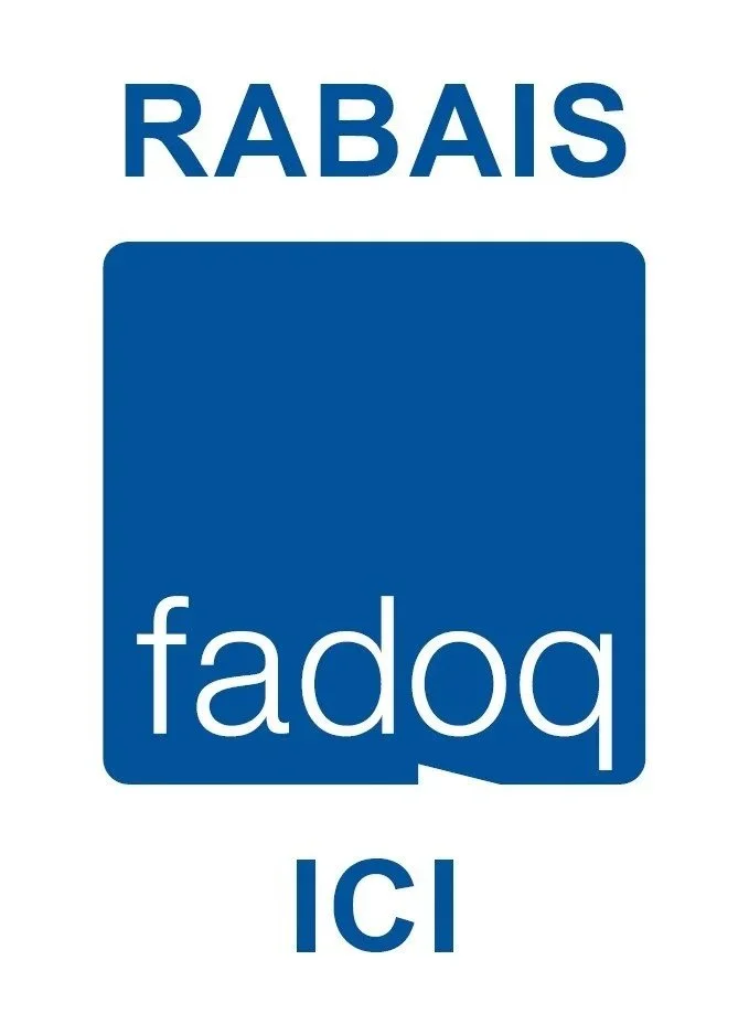 Affiche avec le texte "Rabais Fadoq ici" en français, signalant une offre promotionnelle pour les membres Fadoq.