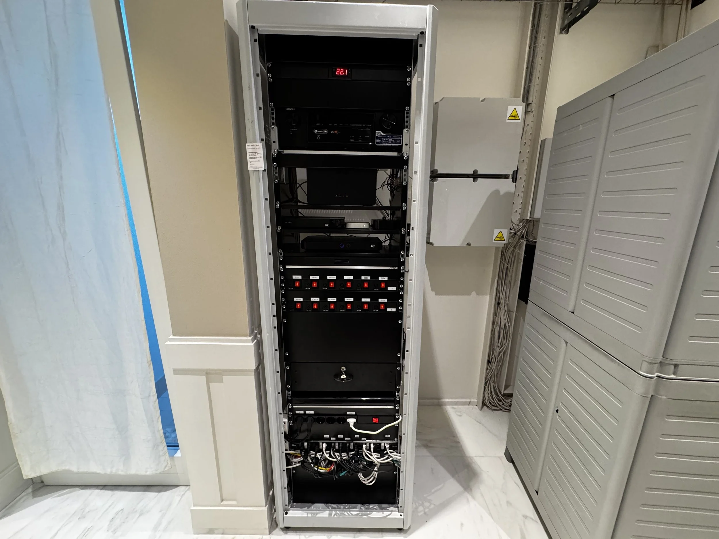 Rack Home Cinema
