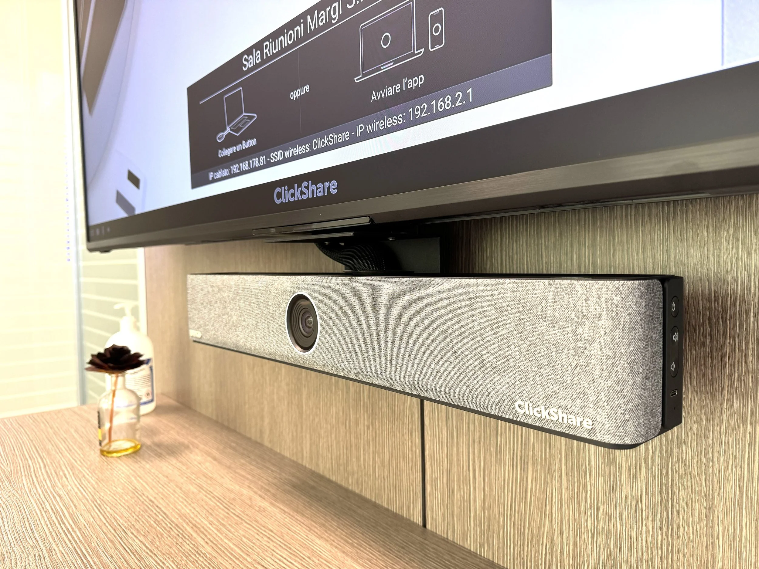 Soundbar collaborativa Barco Clickshare Bar Pro