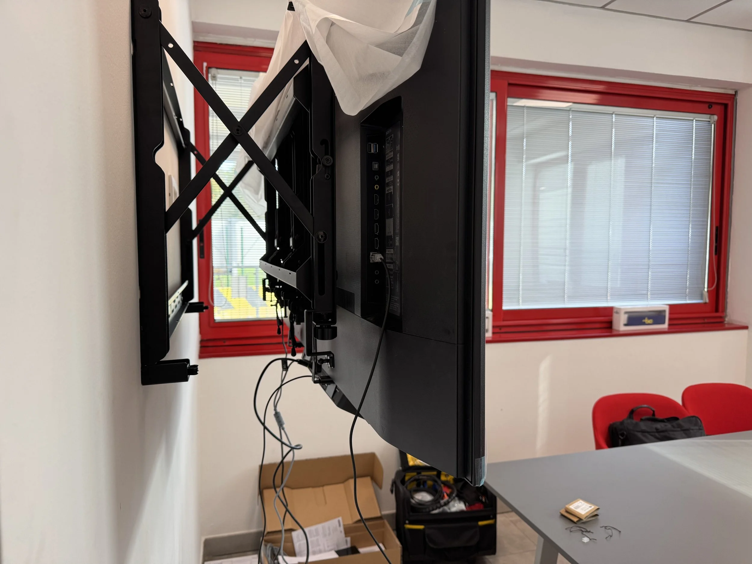 Installazione Sala Riunioni.jpg