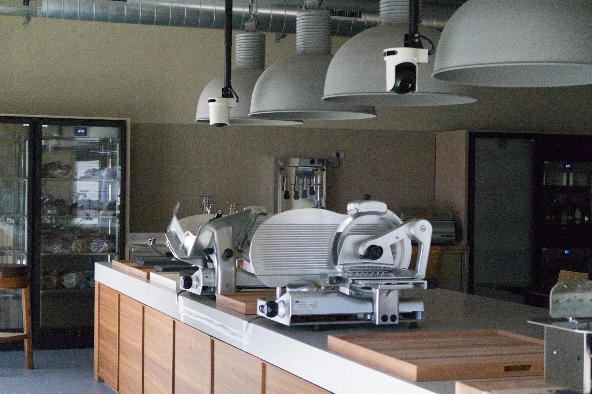 Telecamere Arec con staffe da soffitto telescopiche