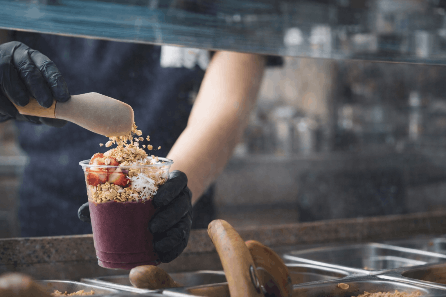 Cómo aumentar el ticket promedio con superalimentos: claves desde el counter