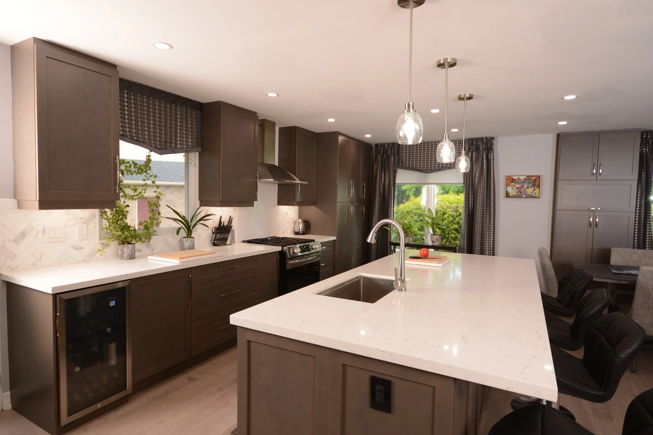 Newmarket Side-Split