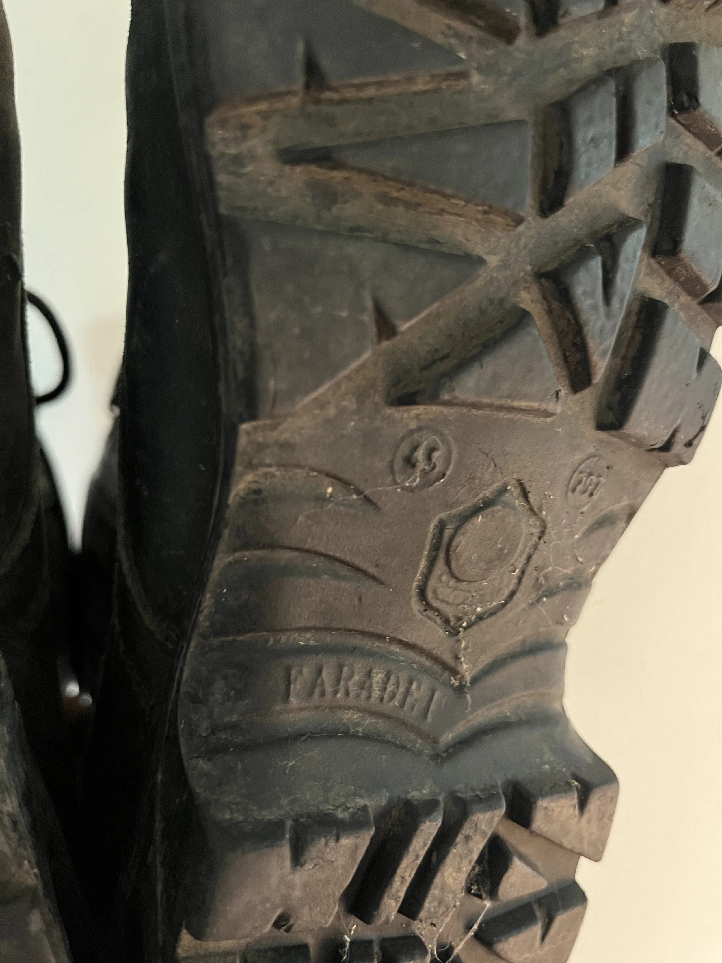 Combat Boots – Soles CU.jpg