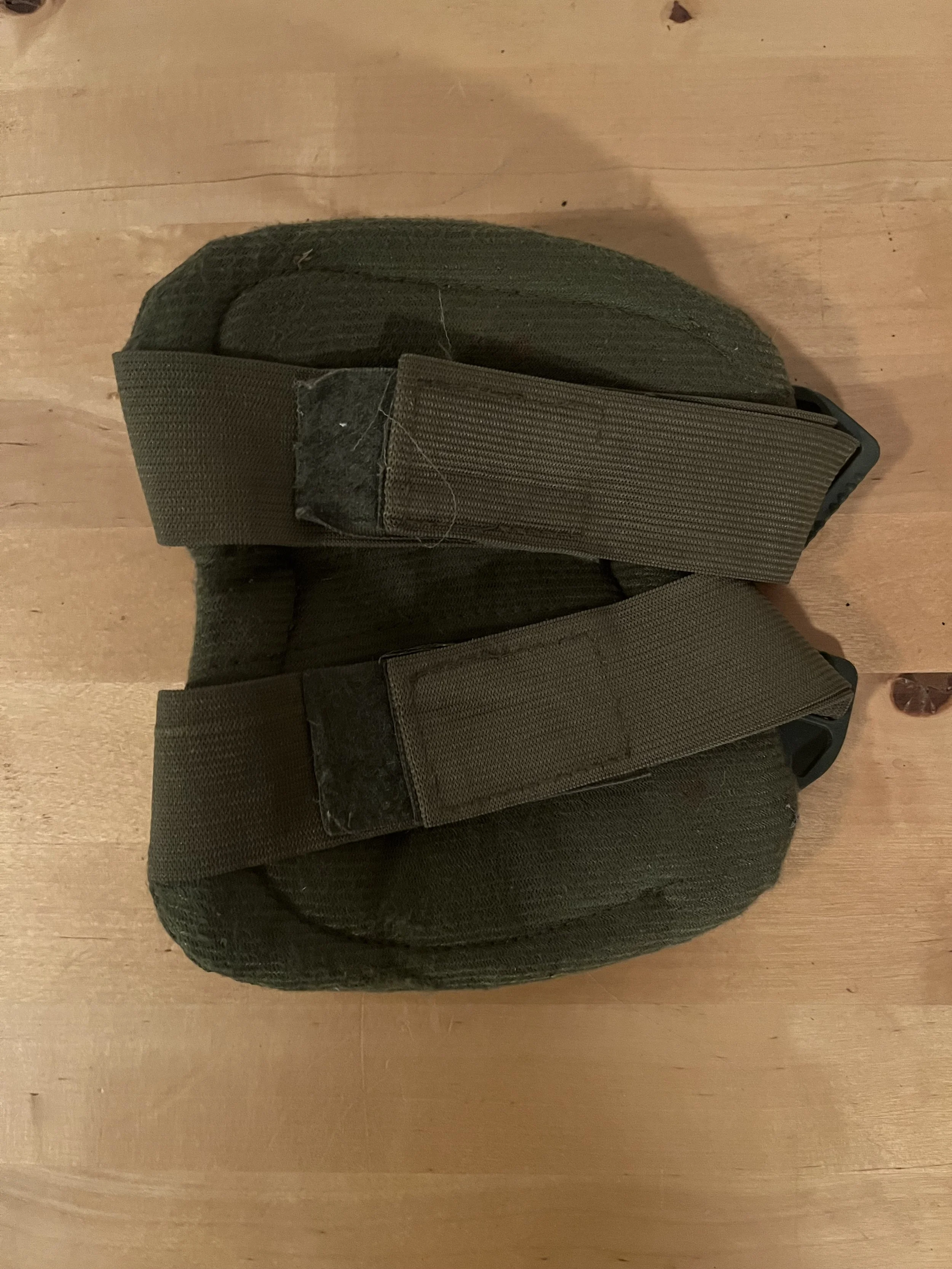 Russian Knee Pad 2 – Back.jpeg