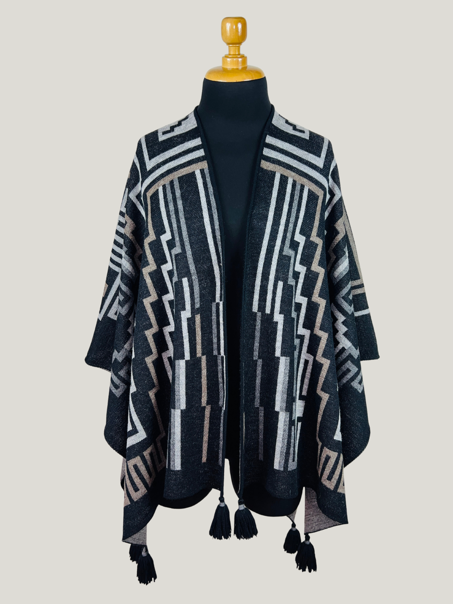 Andean Royal Shawl - Levels & Dimensions