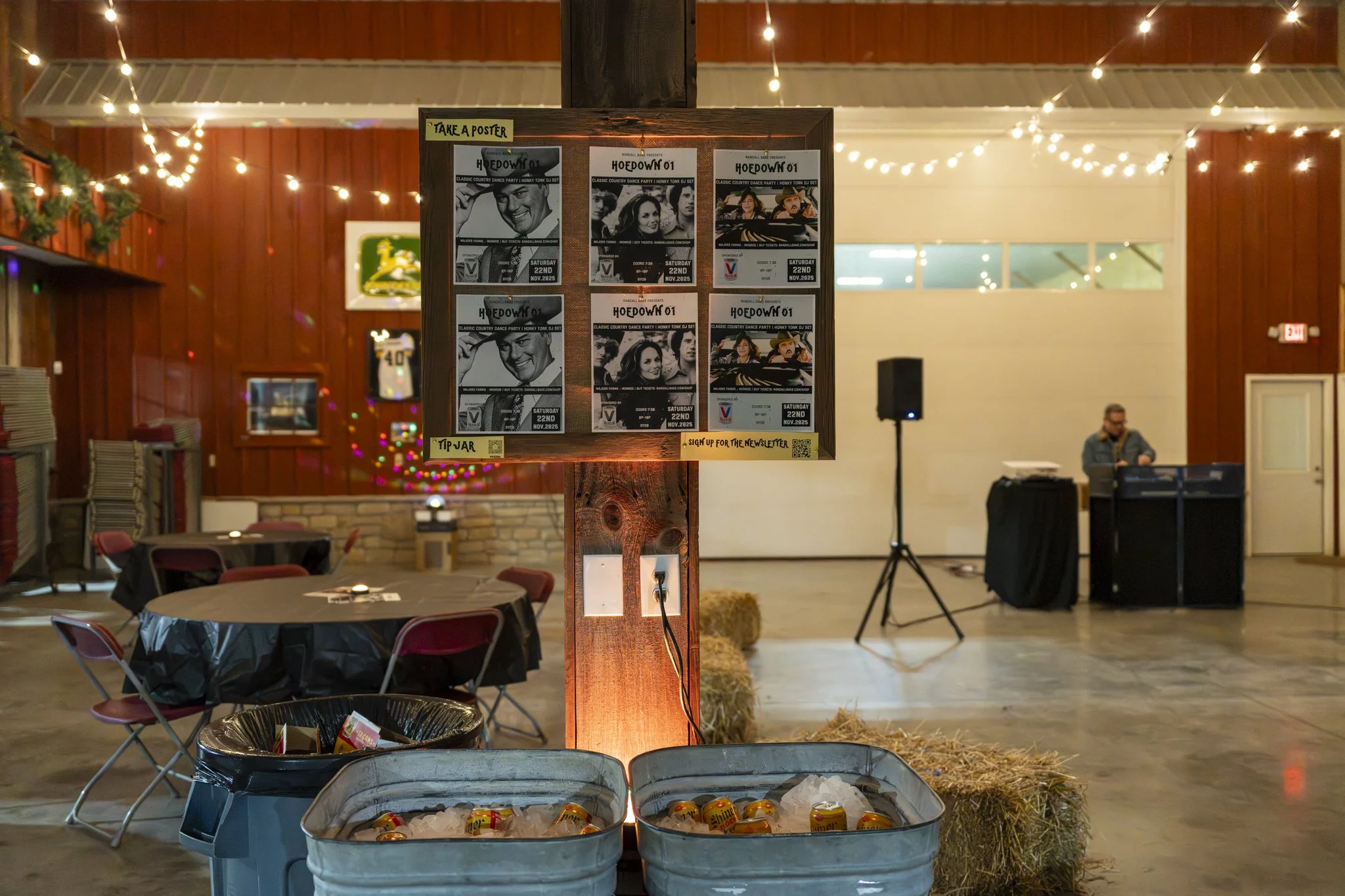 Hoedown 01-06.jpg