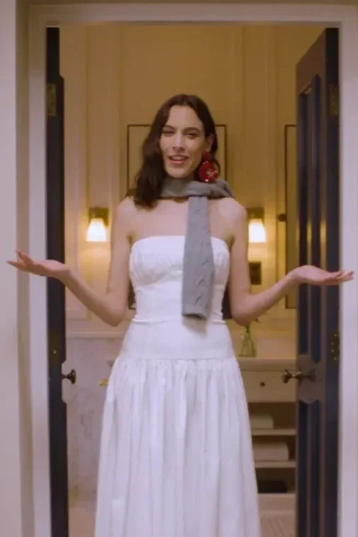ALEXA CHUNG X BRITISH VOGUE
