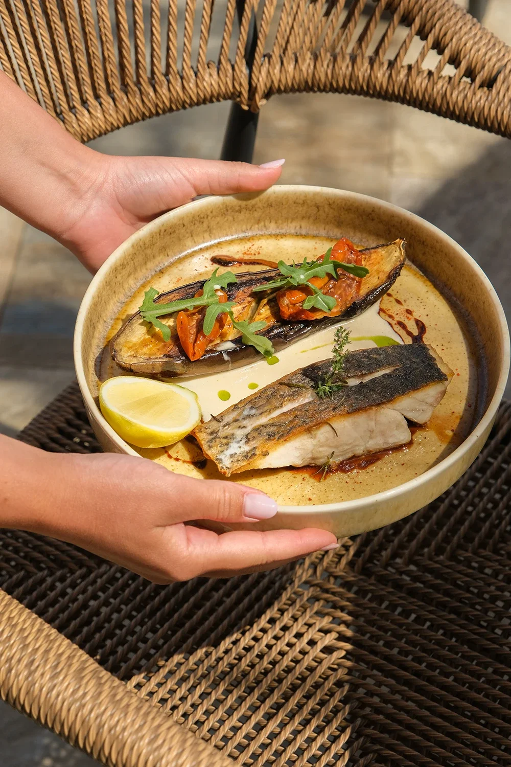Stratégie de communication digitale, shooting photo et vidéo réel Instagram, pour la gestion et le développement d'un restaurant en Corse, par ZACE - Agence de communication digitale à Corte, en Corse.