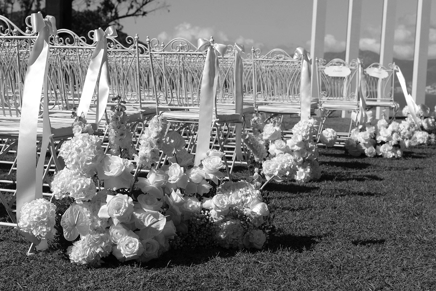 Shooting photo et montage vidéo Réel Instagram one shot, pour l'image de marque d'une fleuriste et décoratrice, par ZACE - Agence de communication digitale à Corte.