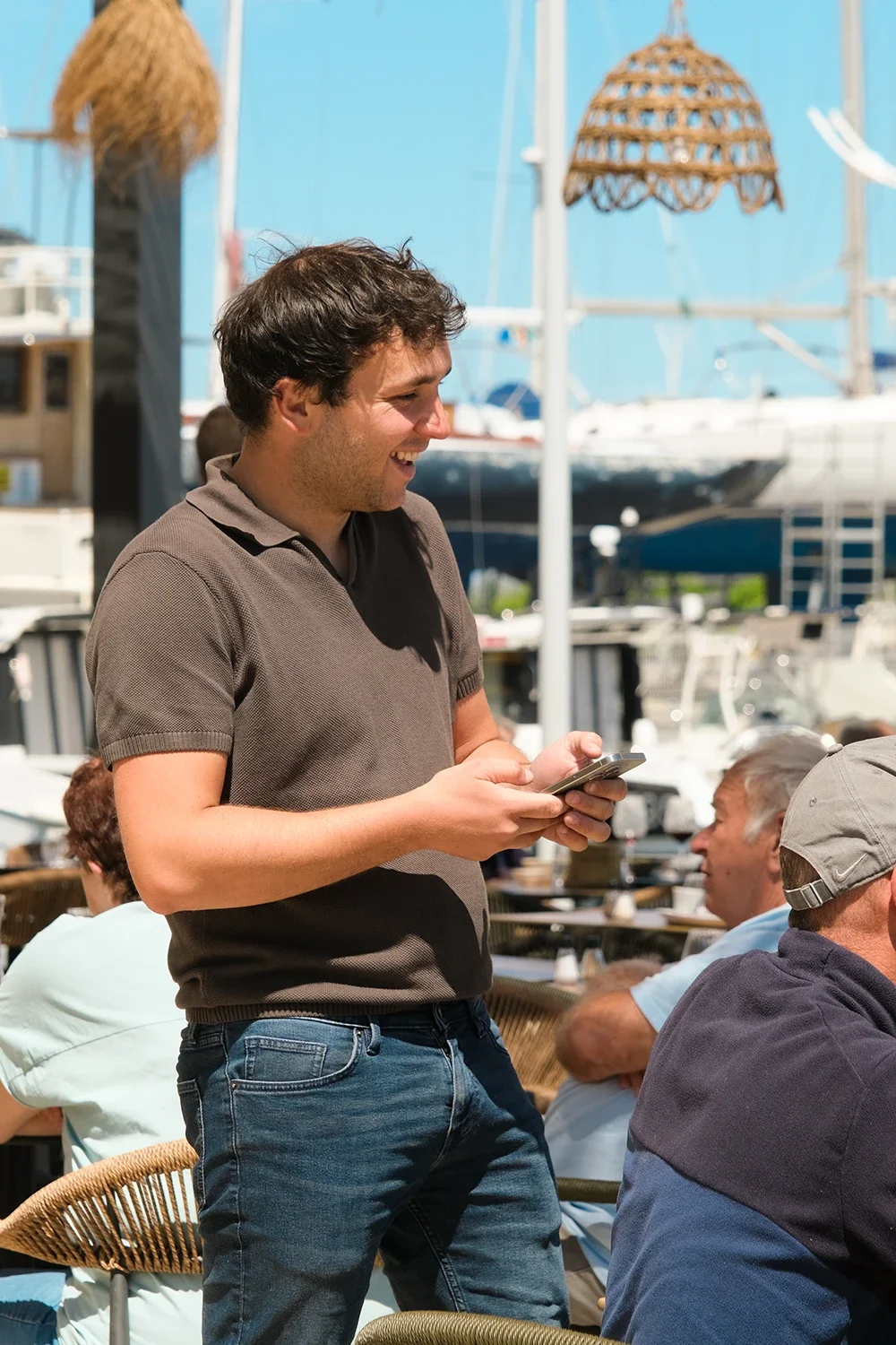 Stratégie de communication digitale, shooting photo et vidéo réel Instagram, pour la gestion et le développement d'un restaurant en Corse, par ZACE - Agence de communication digitale à Corte.