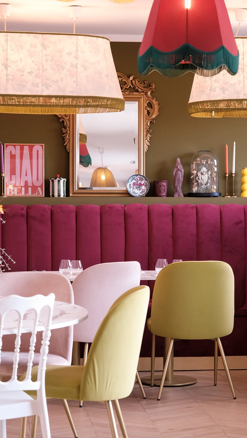 Branding, feed Instagram, stratégie de communication, shooting photo et montage vidéo Réel Instagram, pour la gestion et le développement des réseaux sociaux d'un restaurant en Corse, par ZACE - Agence de communication digitale à Corte.